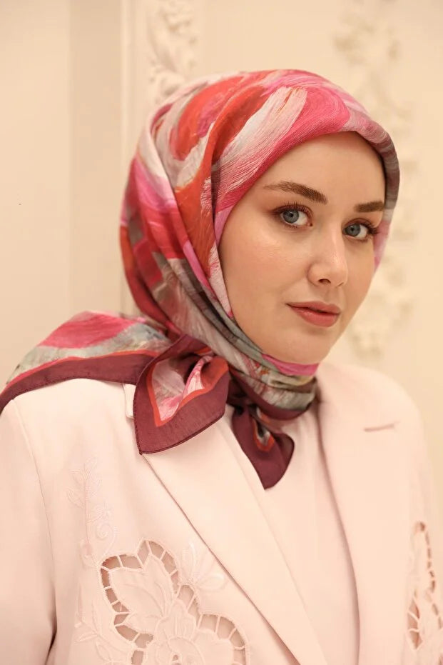 Olinda Scarf