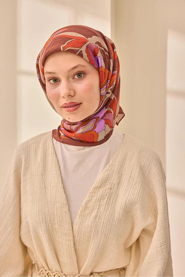 Olinda Scarf