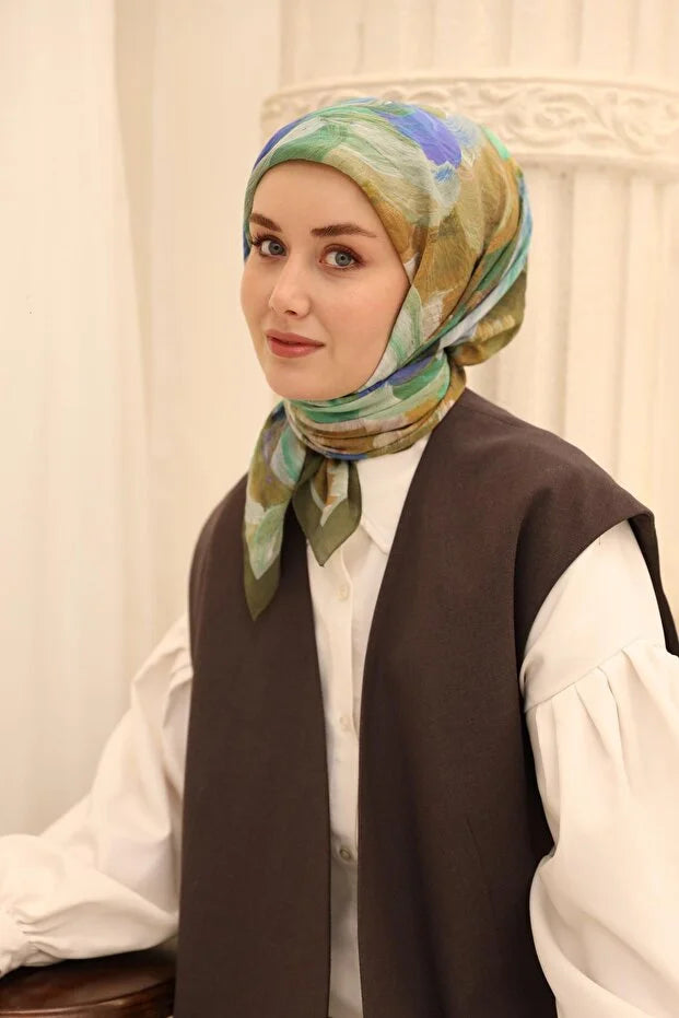 Olinda Scarf