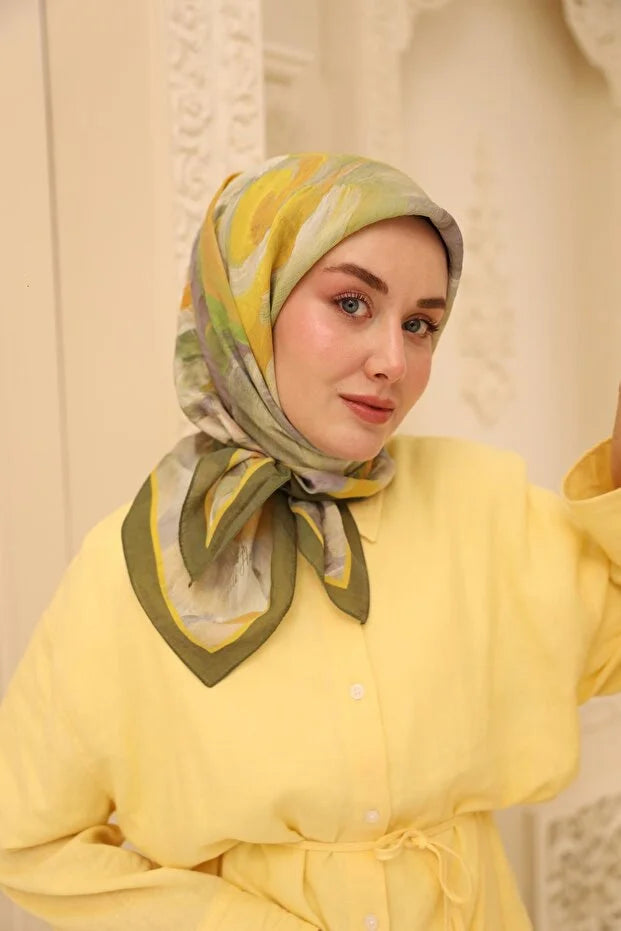 Olinda Scarf