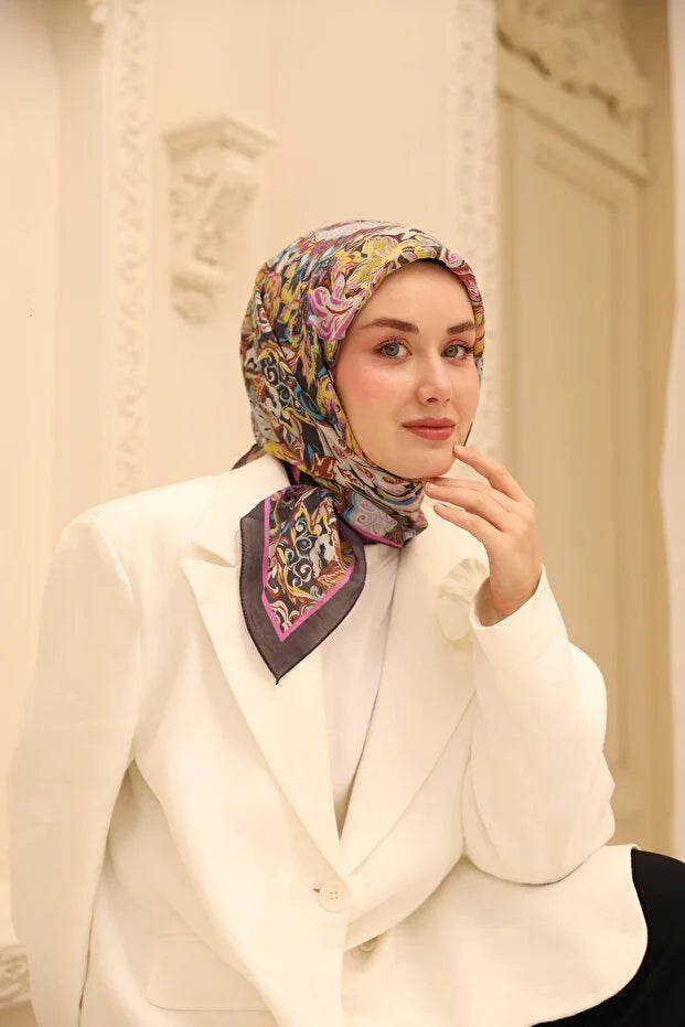 Olinda Scarf