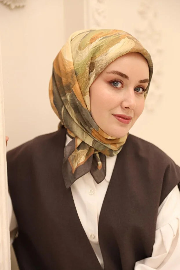 Olinda Scarf