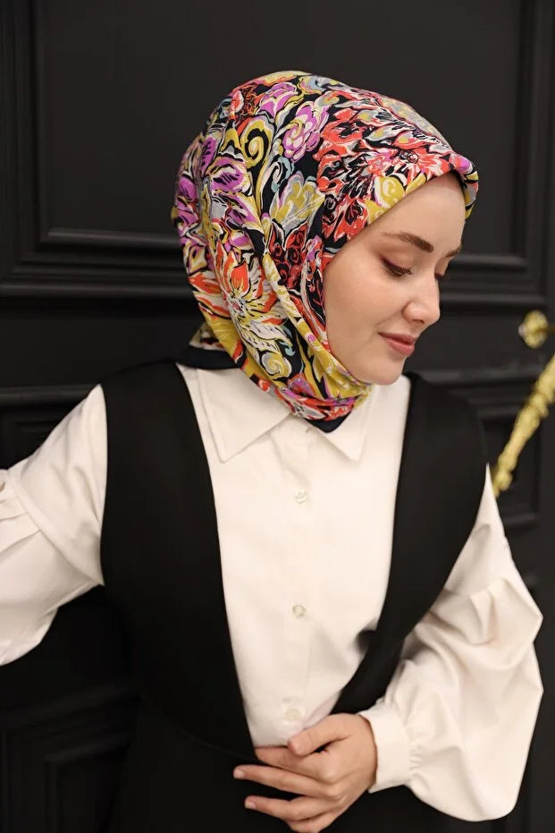 Olinda Scarf