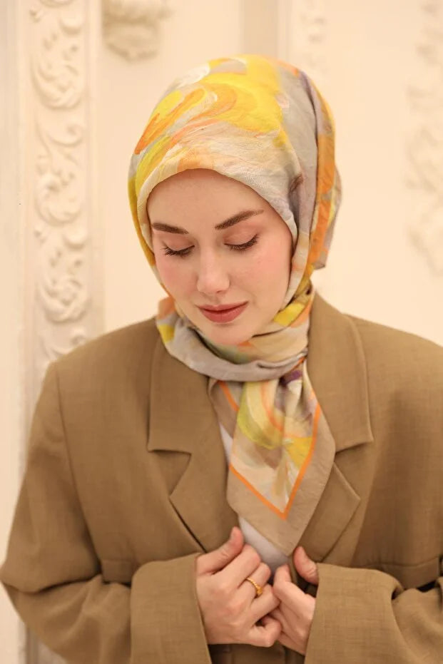 Olinda Scarf
