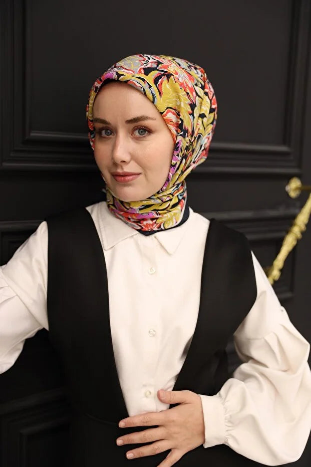 Olinda Scarf