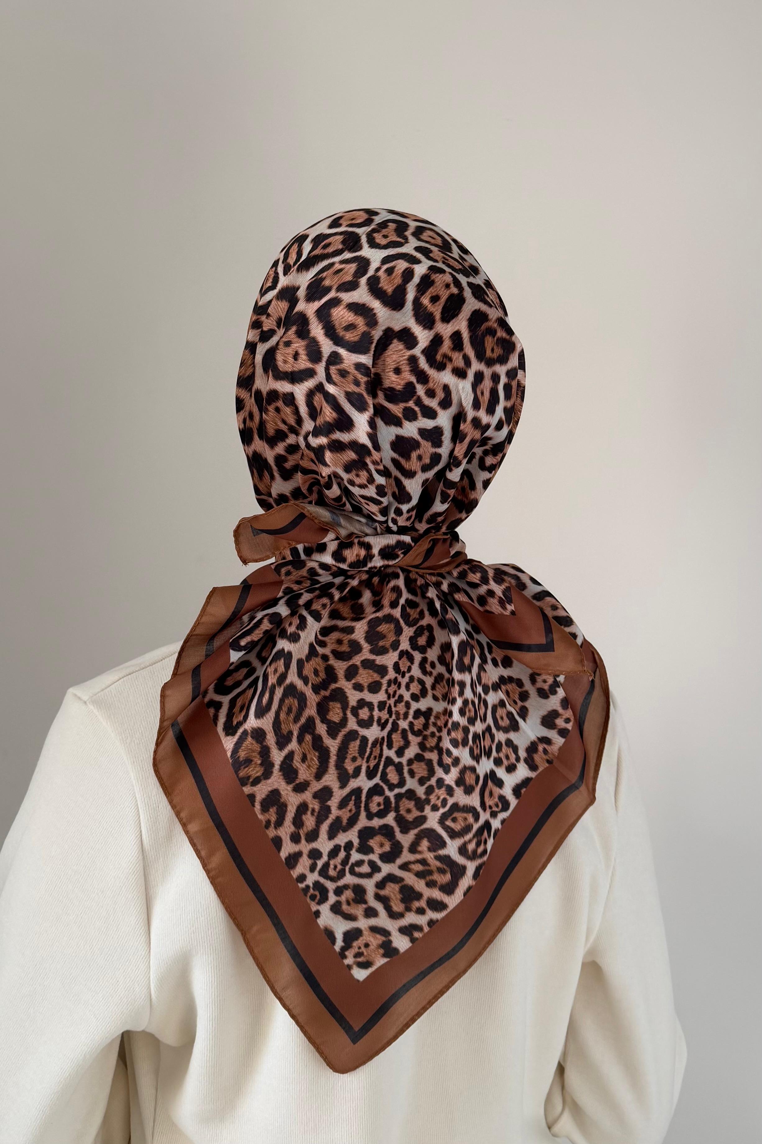 Rayon Leopard إيشارب رايون ناعم نقشة النمر الكلاسيكية