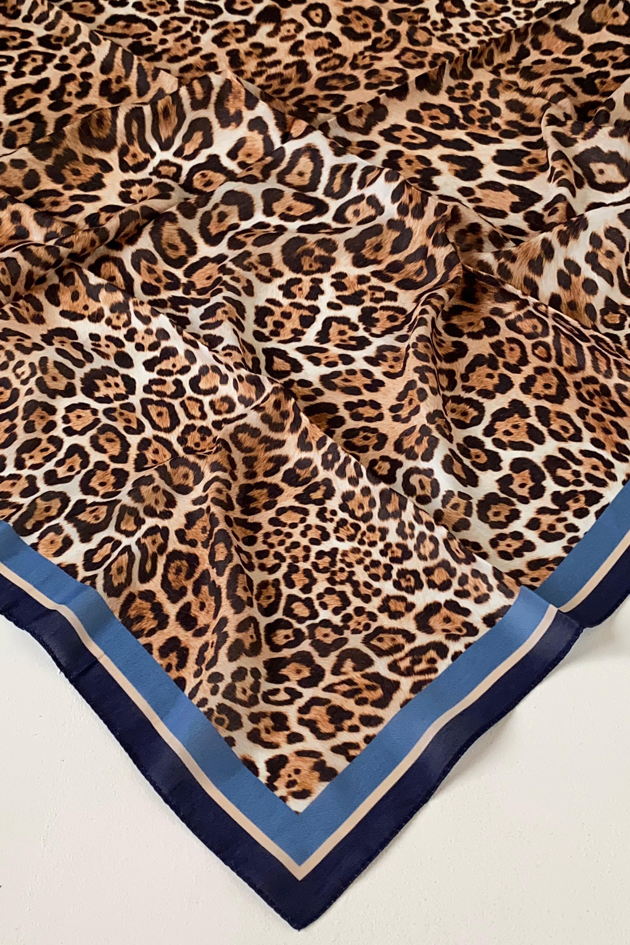 Rayon Leopard إيشارب رايون ناعم نقشة النمر الكلاسيكية
