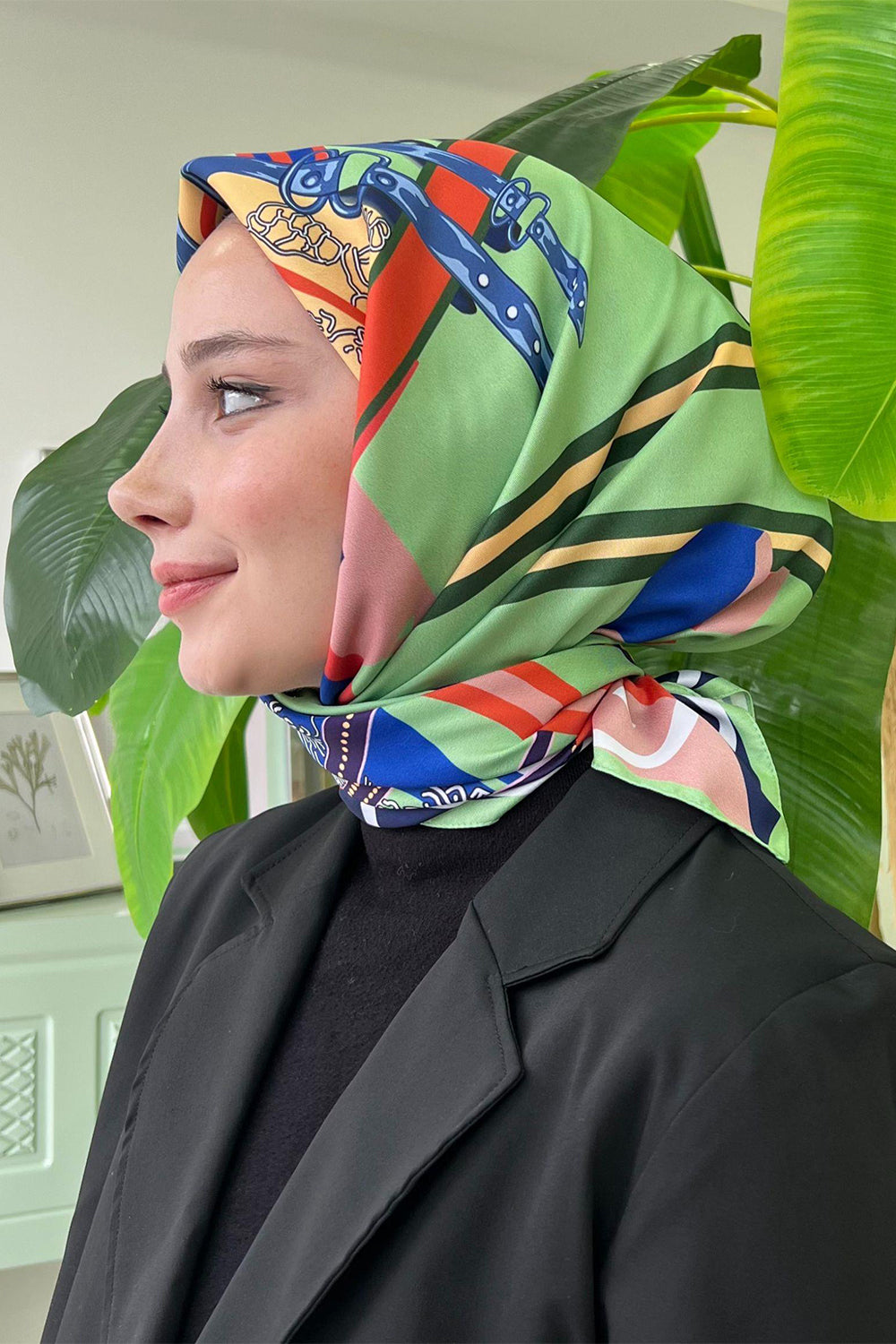 Premium Double Satin Royal Prints إيشارب دبل ساتان رويال