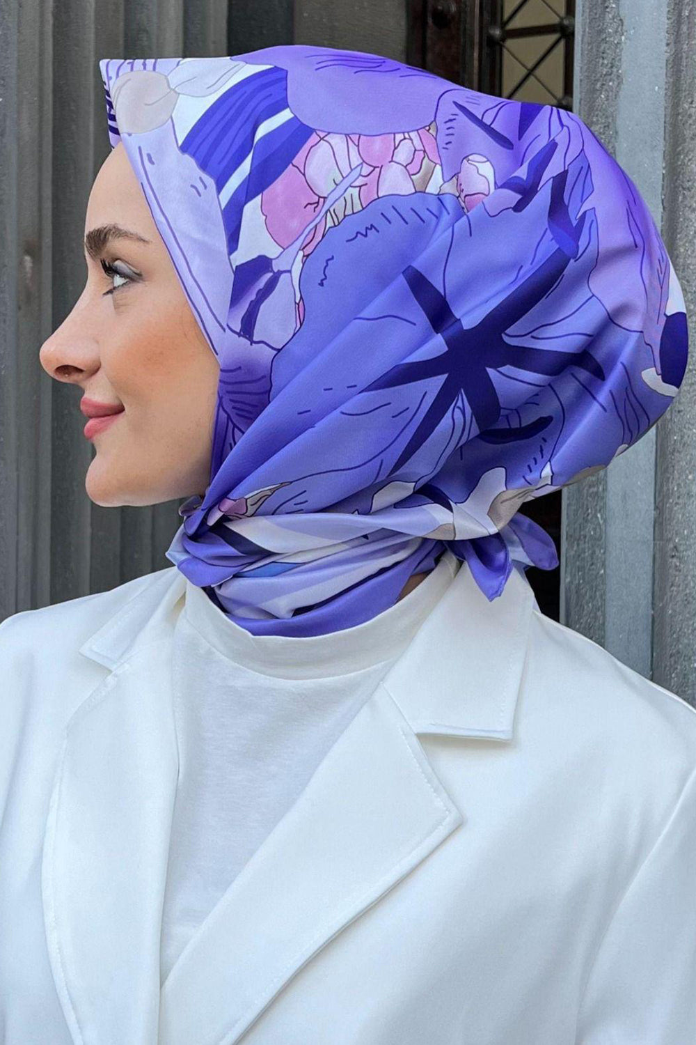 Premium Double Satin Royal Prints إيشارب دبل ساتان رويال