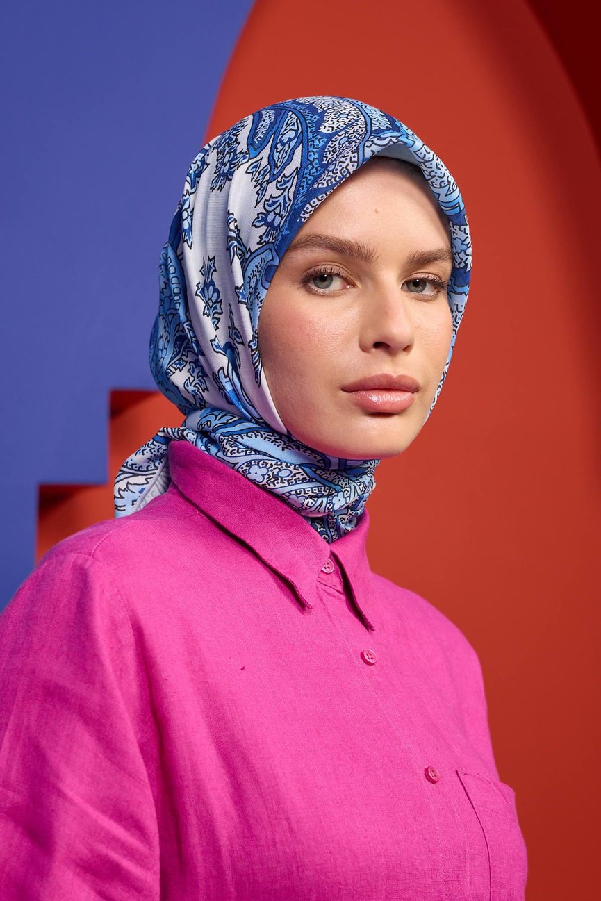 Marrakech Collection Soft Eşarp إيشارب سوفت من مجموعة مراكش باللون الازرق و الأبيض