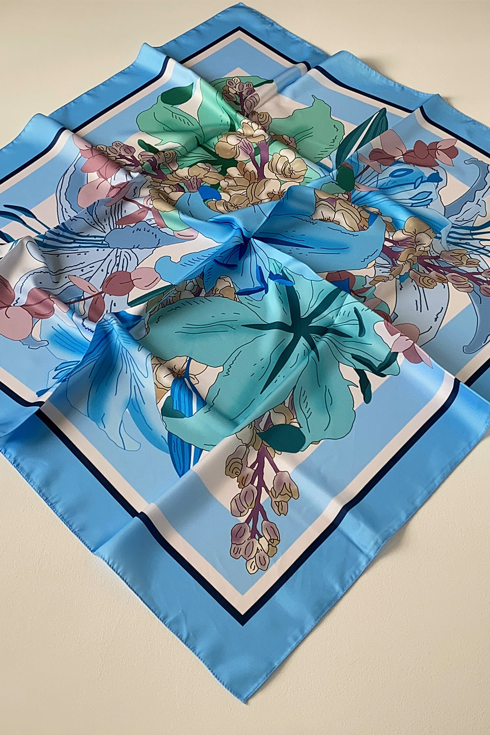 Premium Double Satin Royal Prints إيشارب دبل ساتان رويال