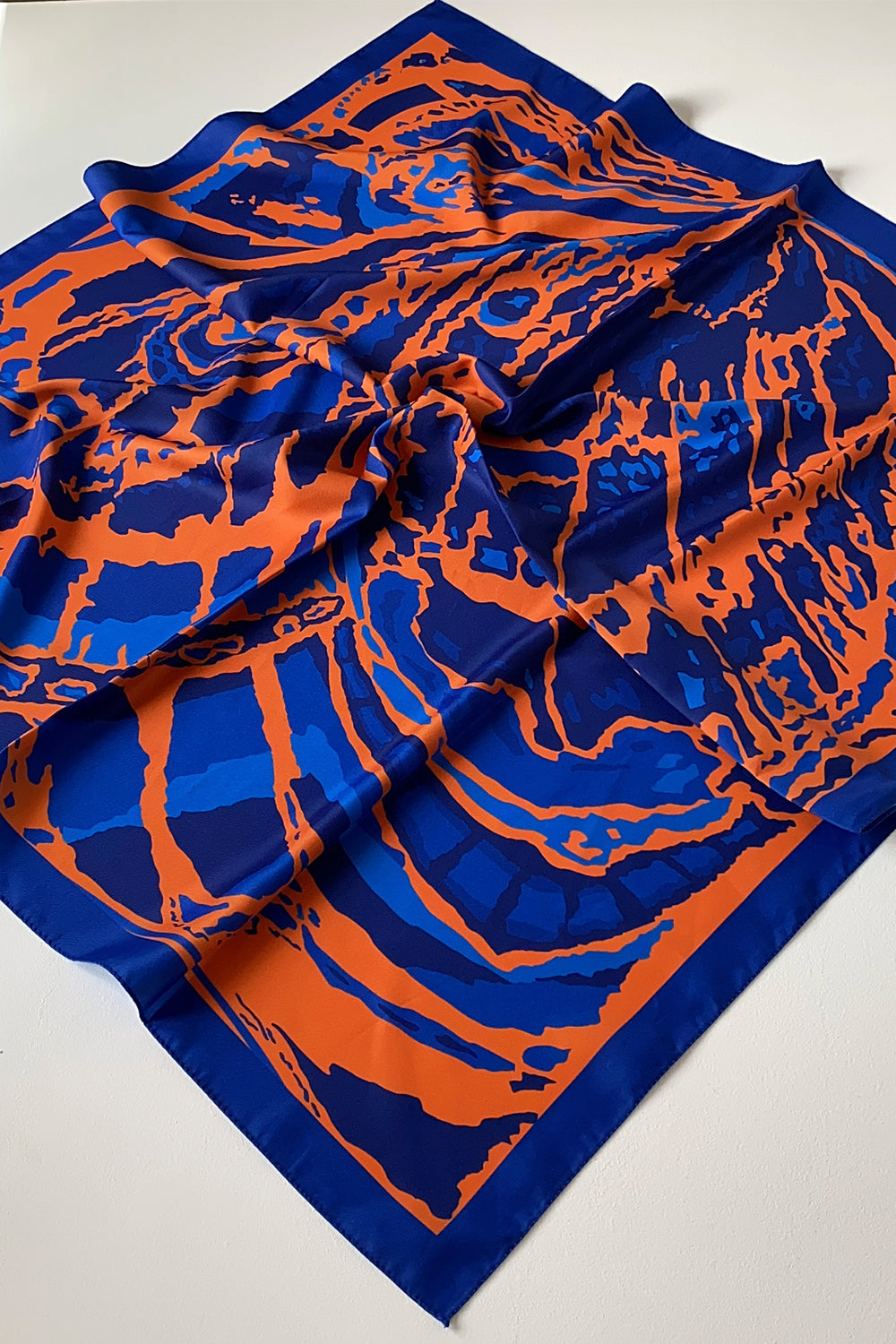 Premium Double Satin Royal Prints إيشارب دبل ساتان رويال