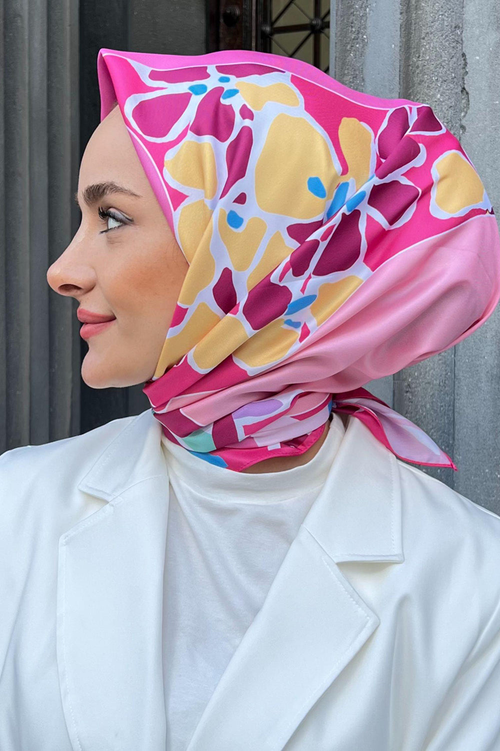 Premium Double Satin Royal Prints إيشارب دبل ساتان رويال