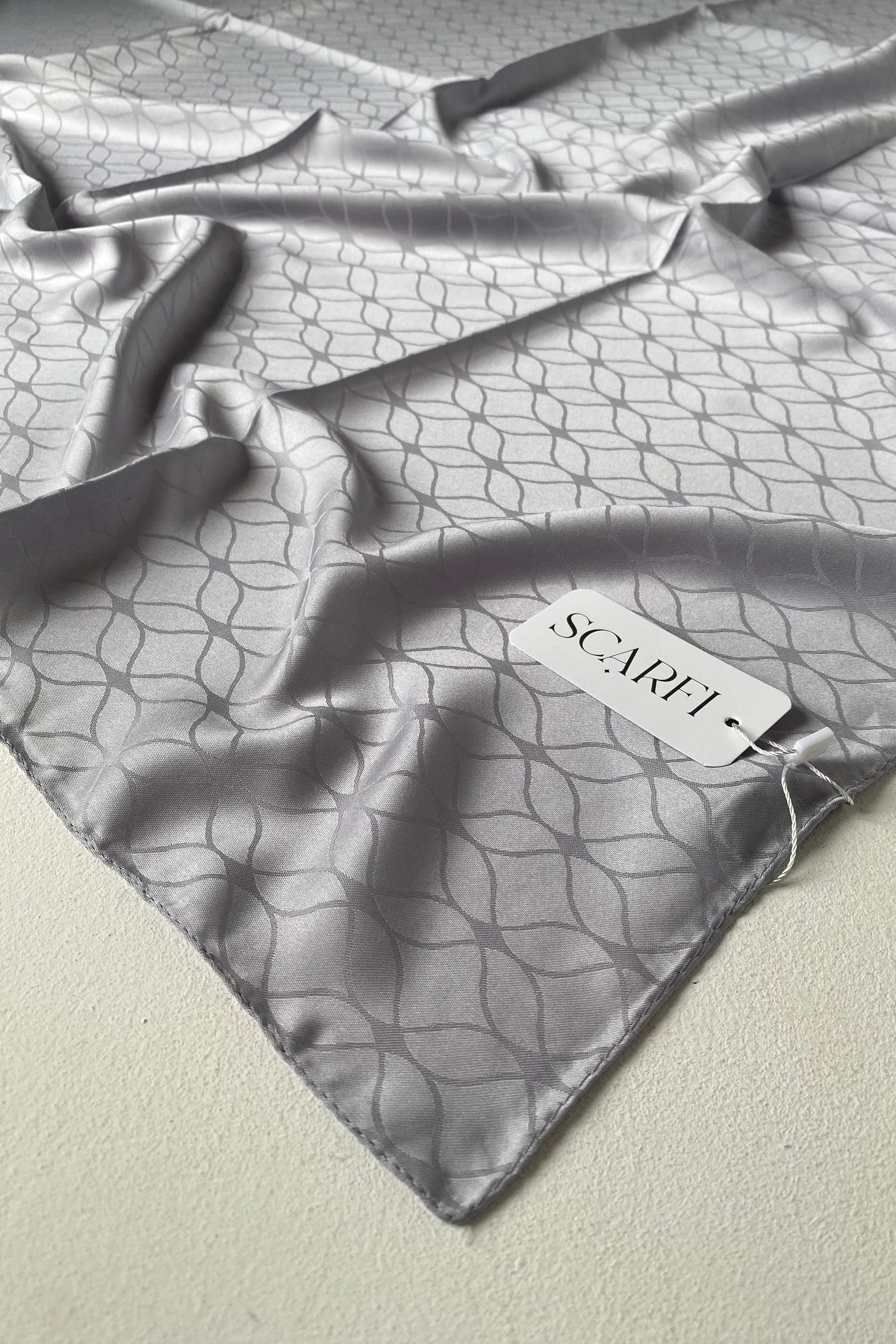 London Jakarli Silk Cotton Light Gray لندن جاكارلي حرير قطن رمادي فاتح