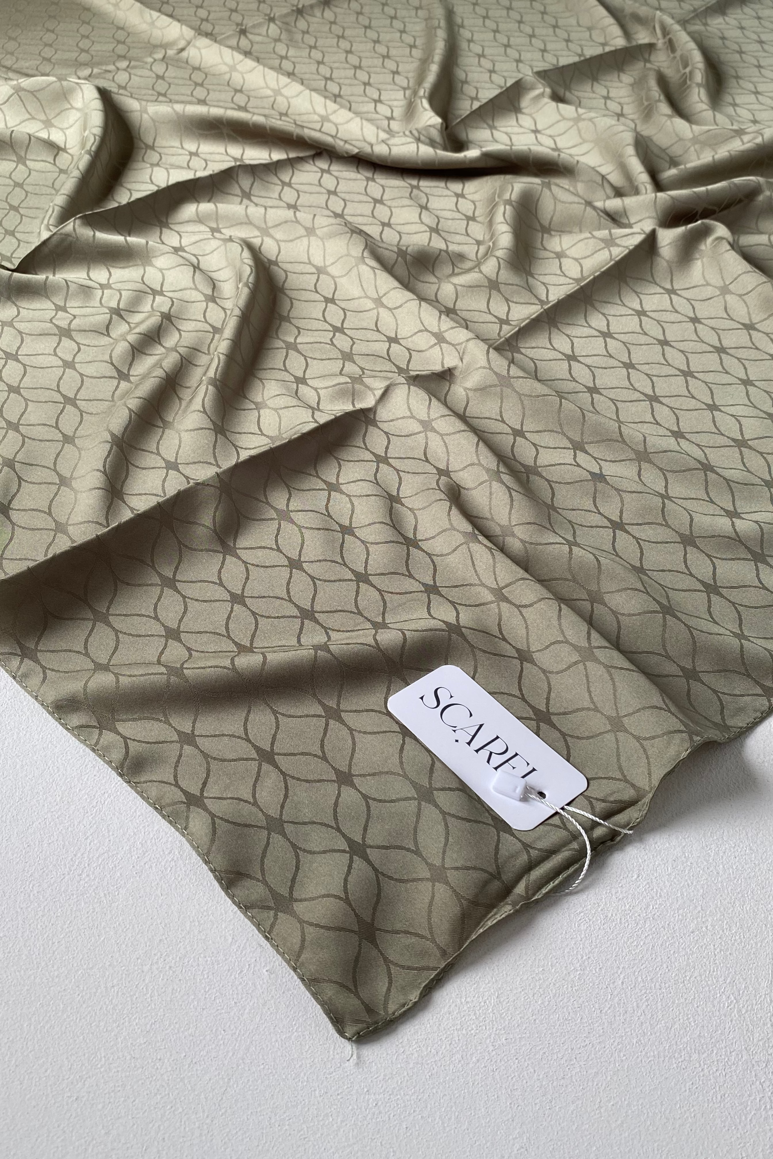 London Jakarli Silk Cotton Olive Green لندن جاكارلي حرير قطن أخضر زيتوني