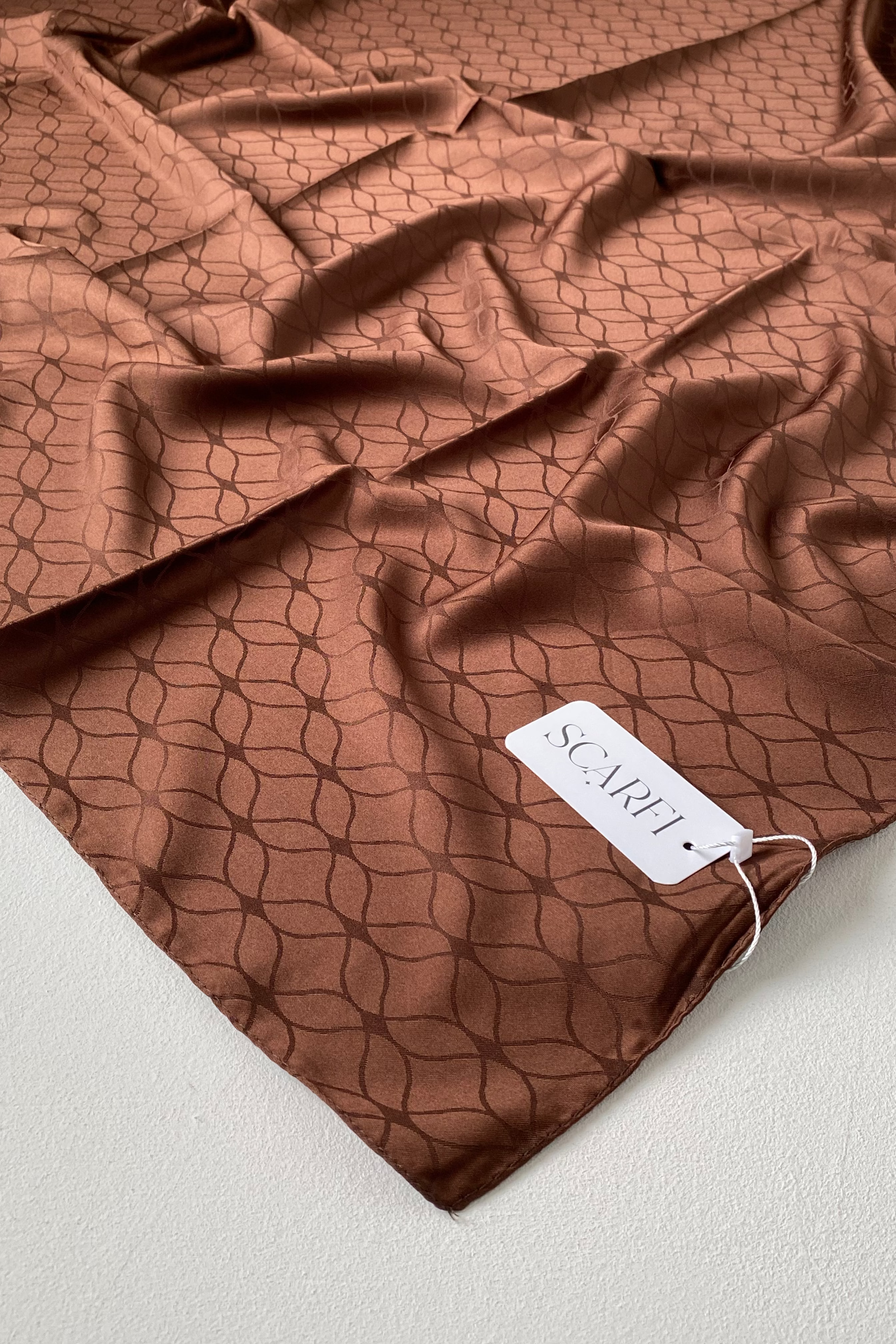 London Jakarli Silk Cotton Brown لندن جاكارلي حرير قطن بني