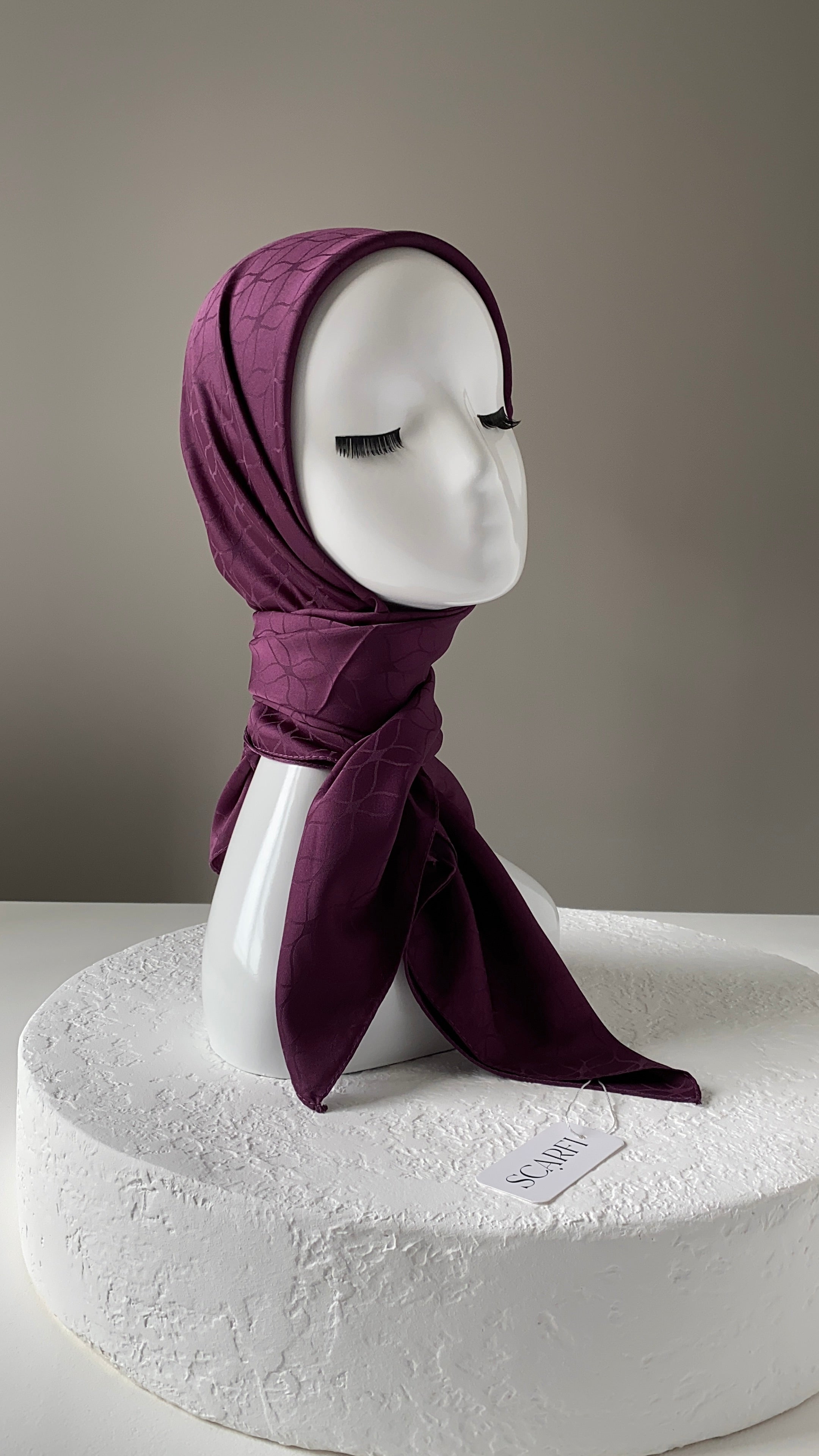 London Jakarli Silk Cotton Royal Purple  لندن جاكارلي حرير قطن أرجواني ملكي