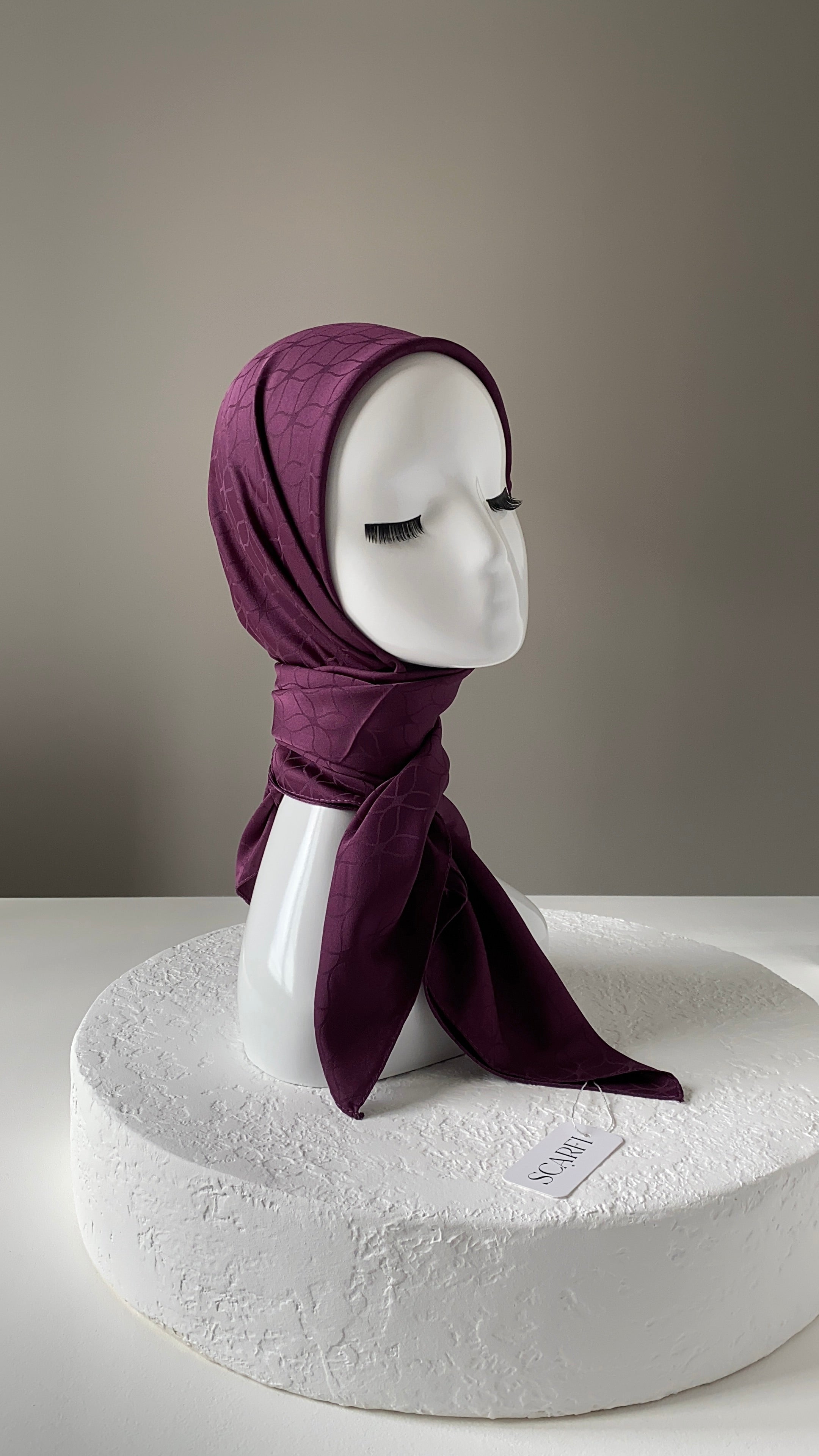 London Jakarli Silk Cotton Royal Purple  لندن جاكارلي حرير قطن أرجواني ملكي