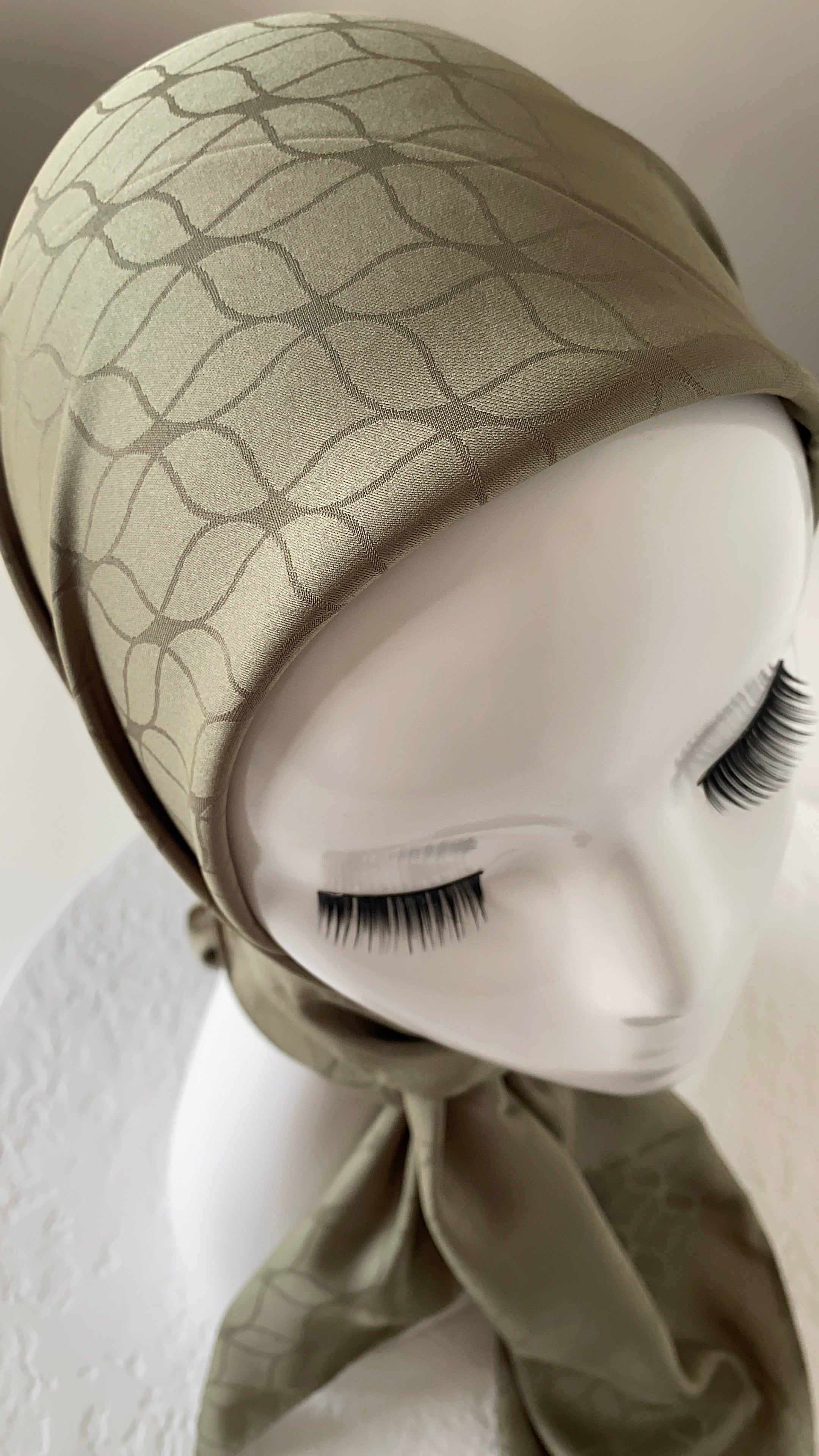 London Jakarli Silk Cotton Olive Green لندن جاكارلي حرير قطن أخضر زيتوني