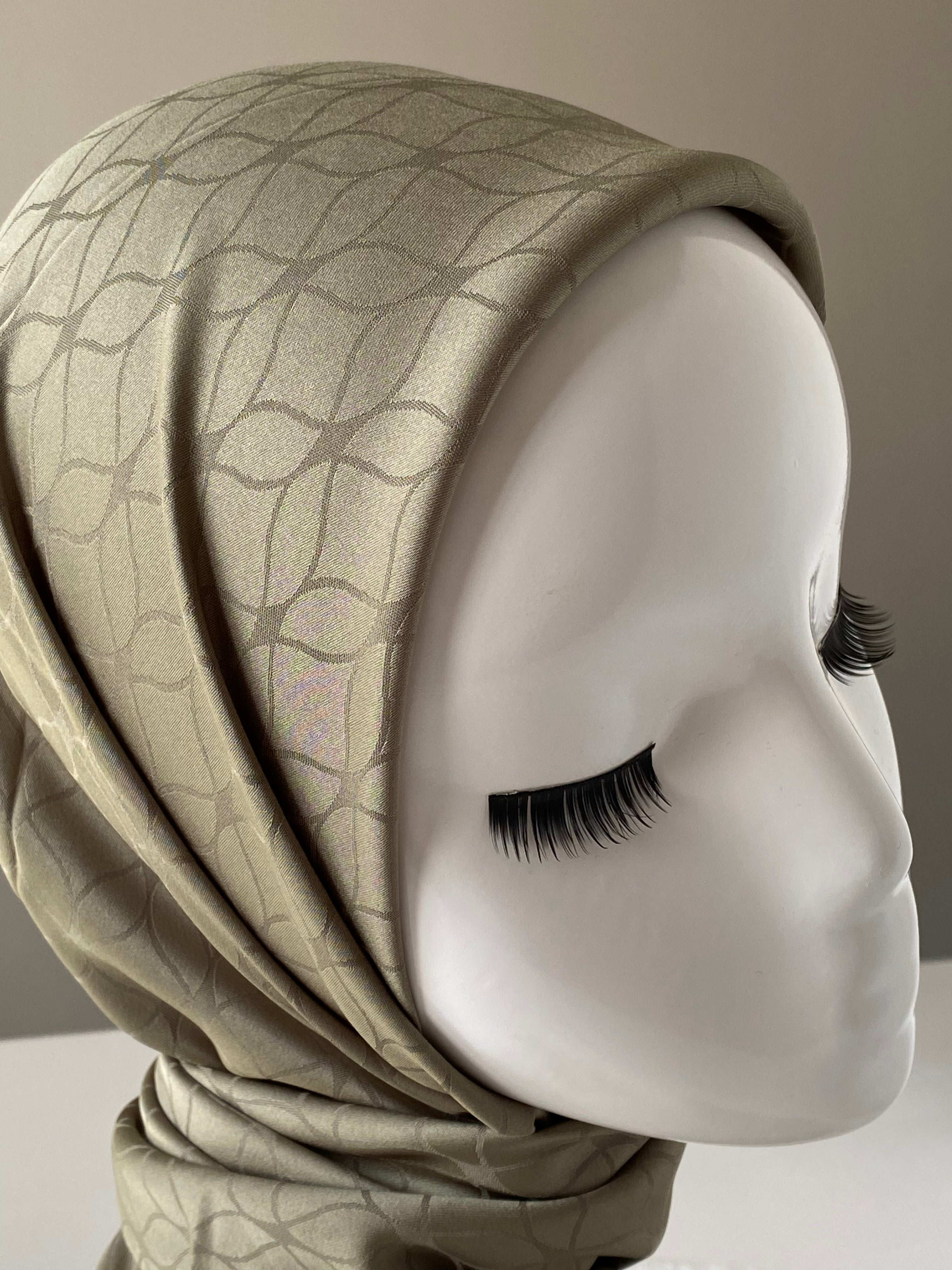 London Jakarli Silk Cotton Olive Green لندن جاكارلي حرير قطن أخضر زيتوني