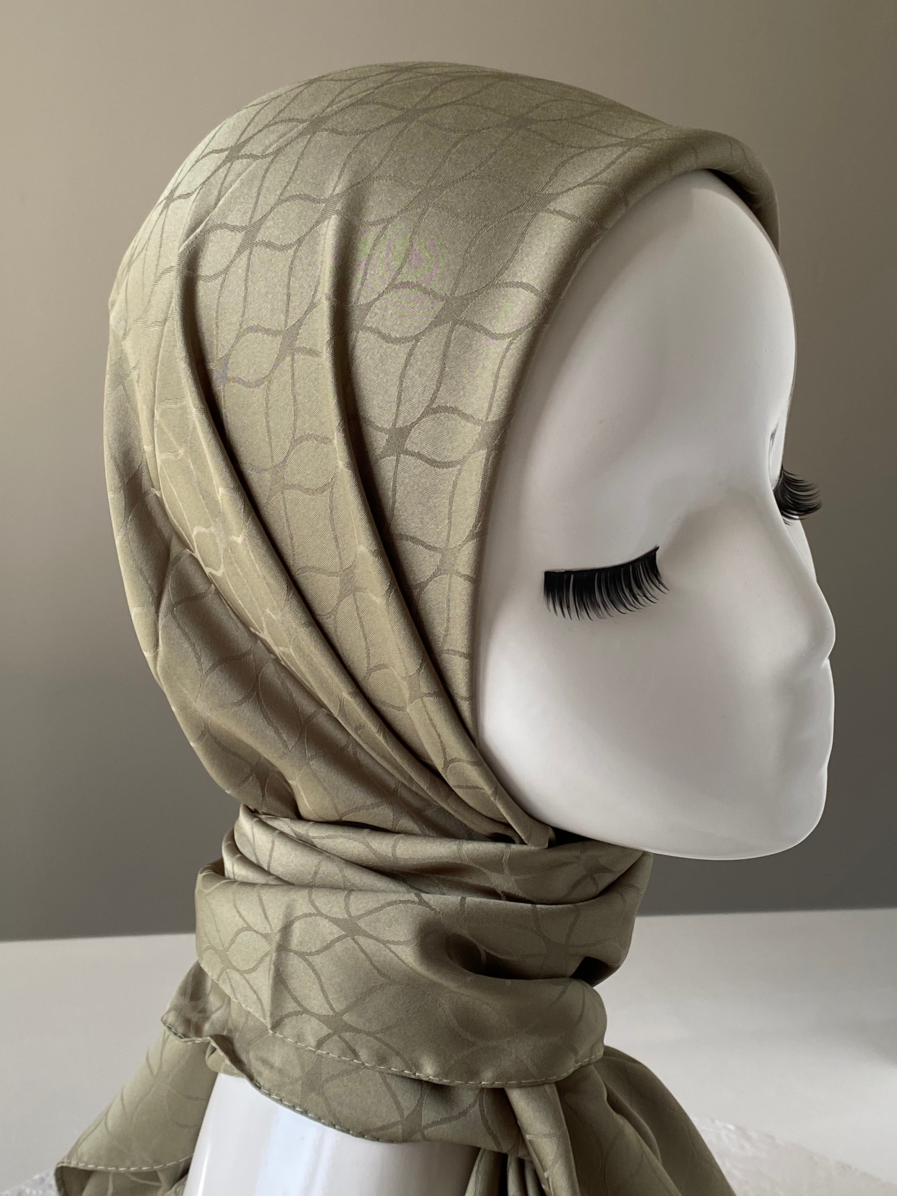 London Jakarli Silk Cotton Olive Green لندن جاكارلي حرير قطن أخضر زيتوني