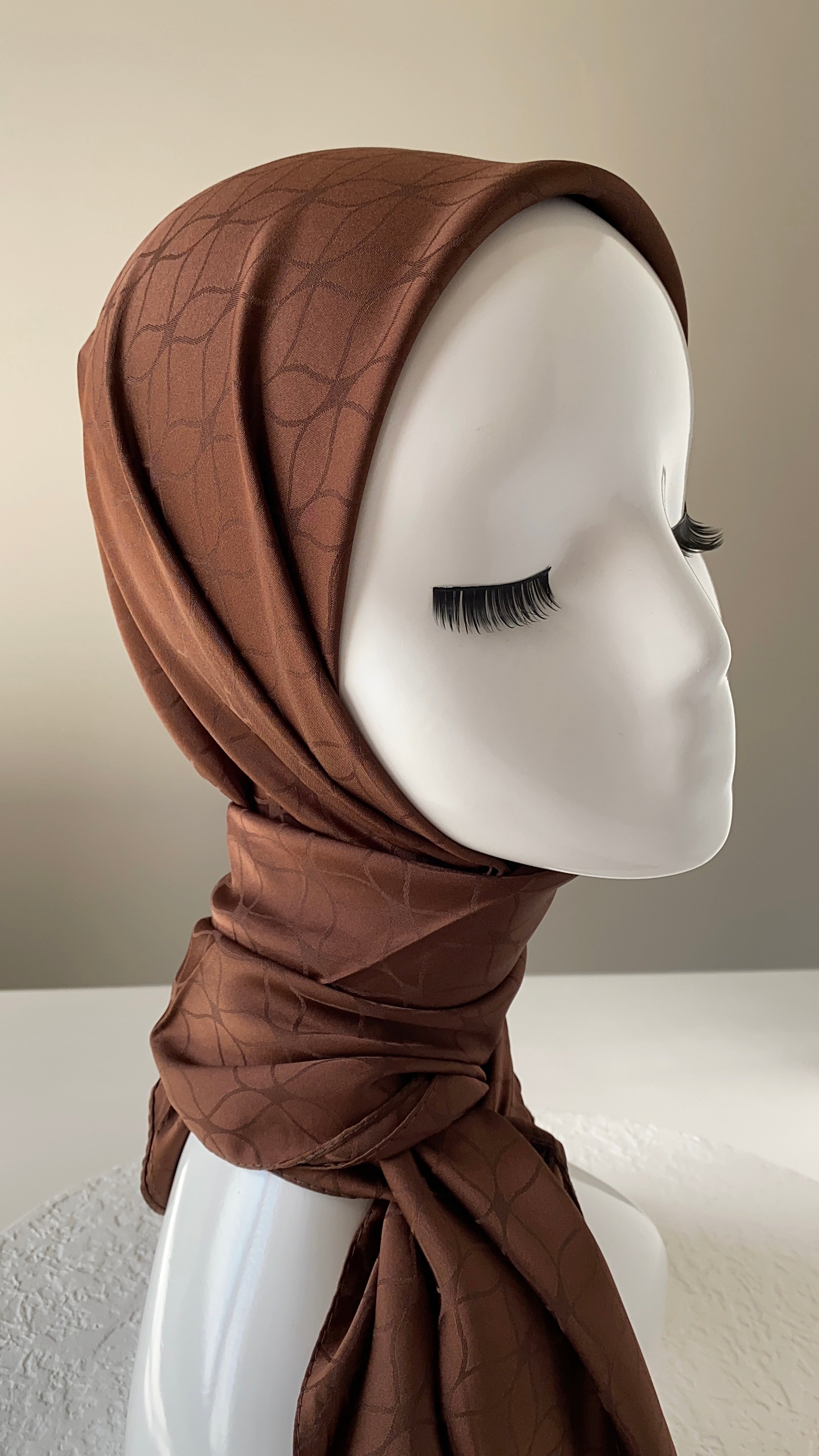 London Jakarli Silk Cotton Brown لندن جاكارلي حرير قطن بني