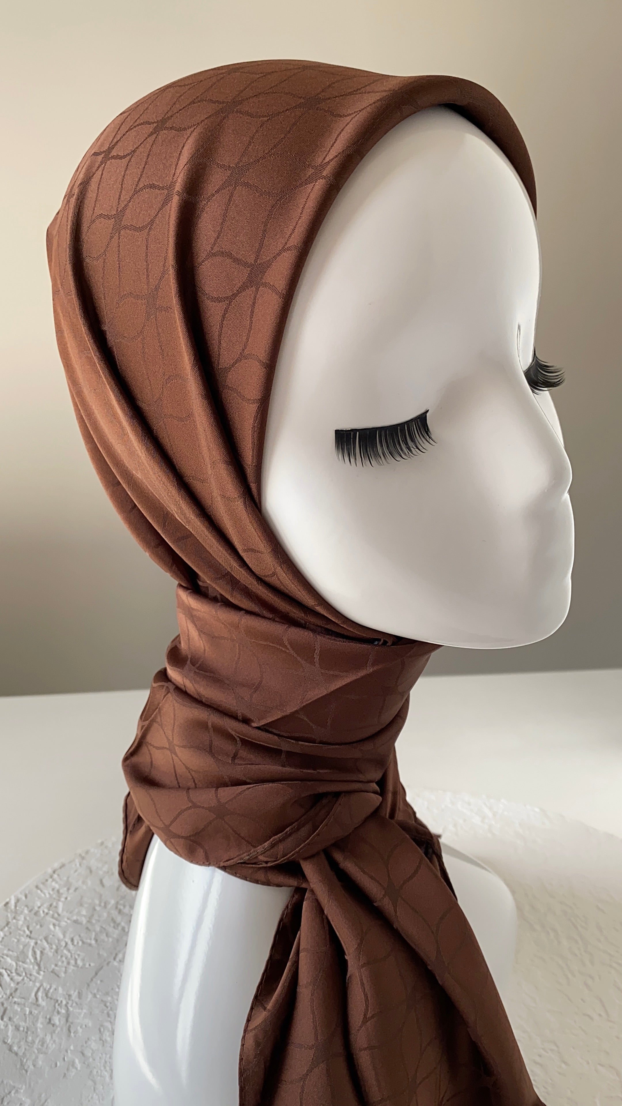 London Jakarli Silk Cotton Brown لندن جاكارلي حرير قطن بني