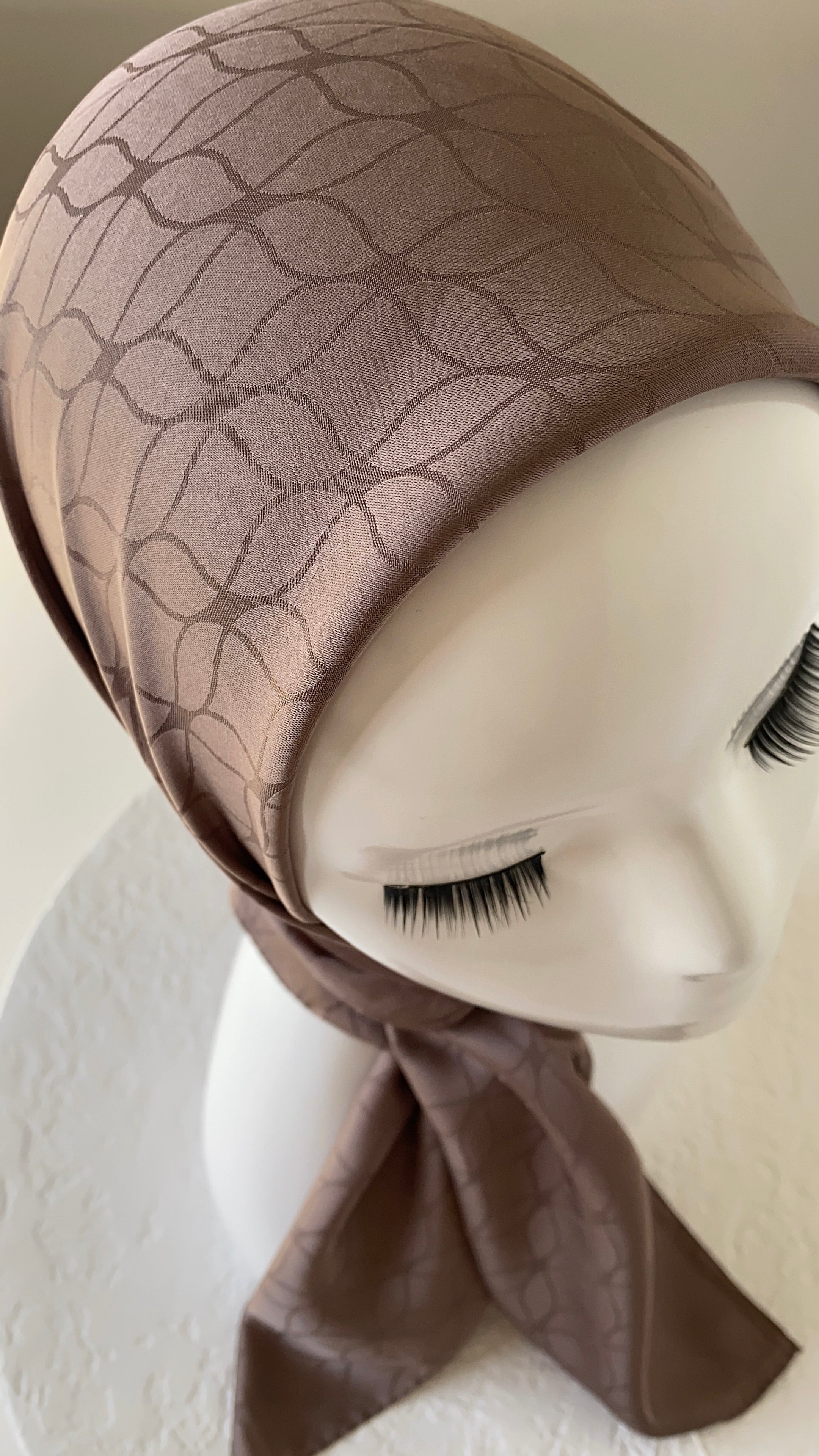 London Jakarli Silk Cotton Dark Mocha لندن جاكارلي حرير قطن موكا غامق