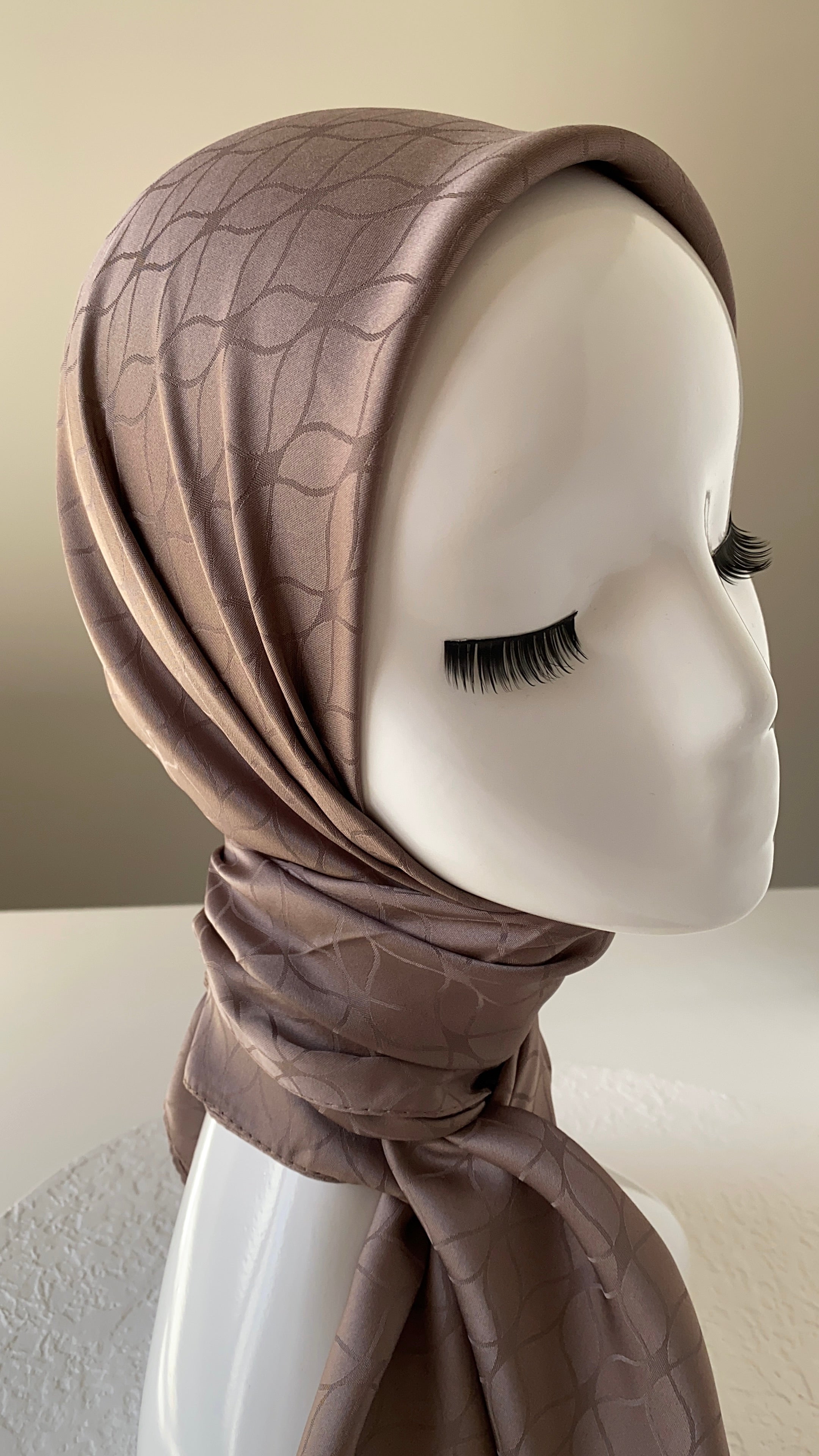 London Jakarli Silk Cotton Dark Mocha لندن جاكارلي حرير قطن موكا غامق