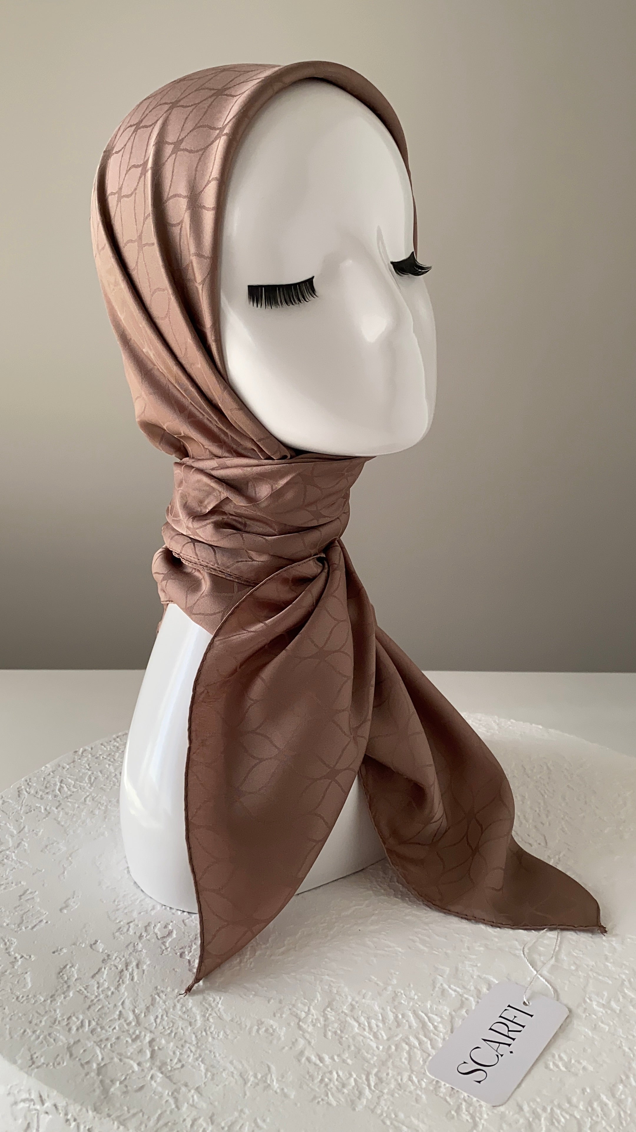 London Jakarli Silk Cotton Light Brown لندن جاكارلي حرير قطن بني فاتح