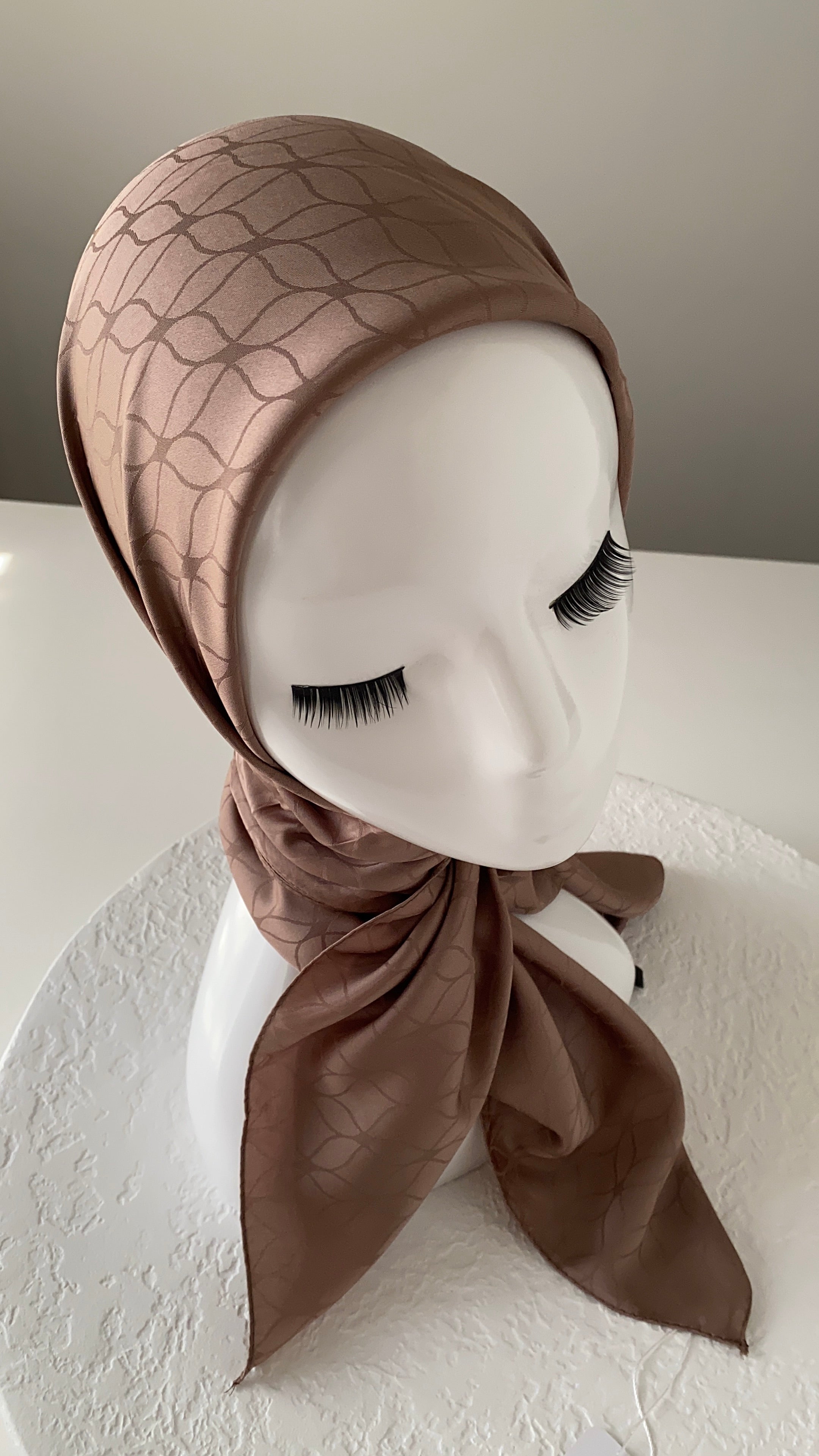 London Jakarli Silk Cotton Light Brown لندن جاكارلي حرير قطن بني فاتح