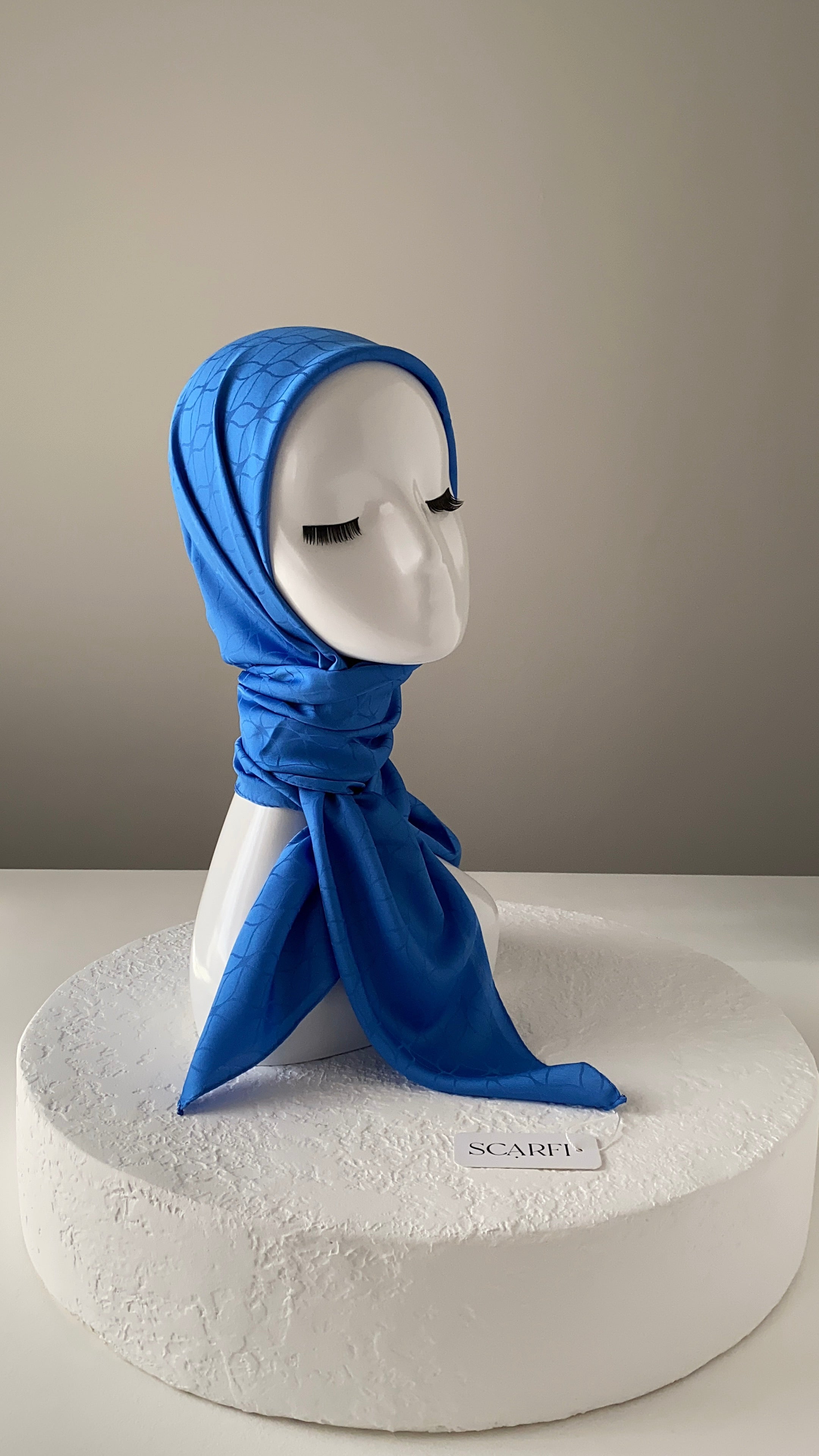 London Jakarli Silk Cotton sky Blue لندن جاكارلي حرير قطن أزرق السماء