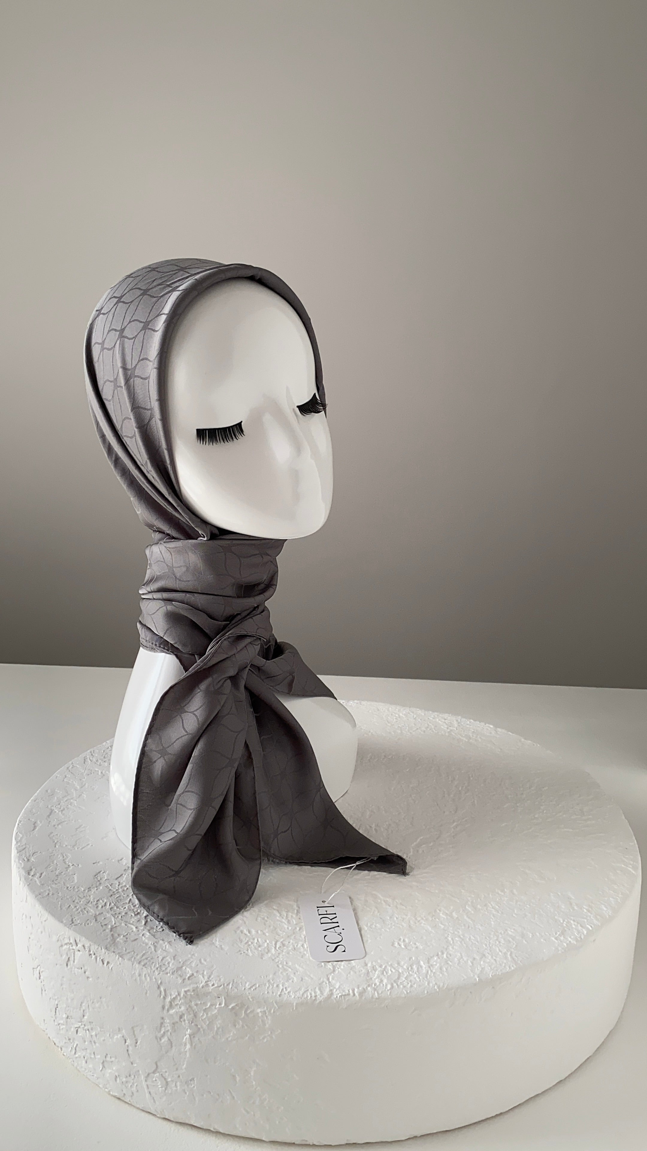 London Jakarli Silk Cotton Charcoal Gray لندن جاكارلي حرير قطن رمادي فحمي