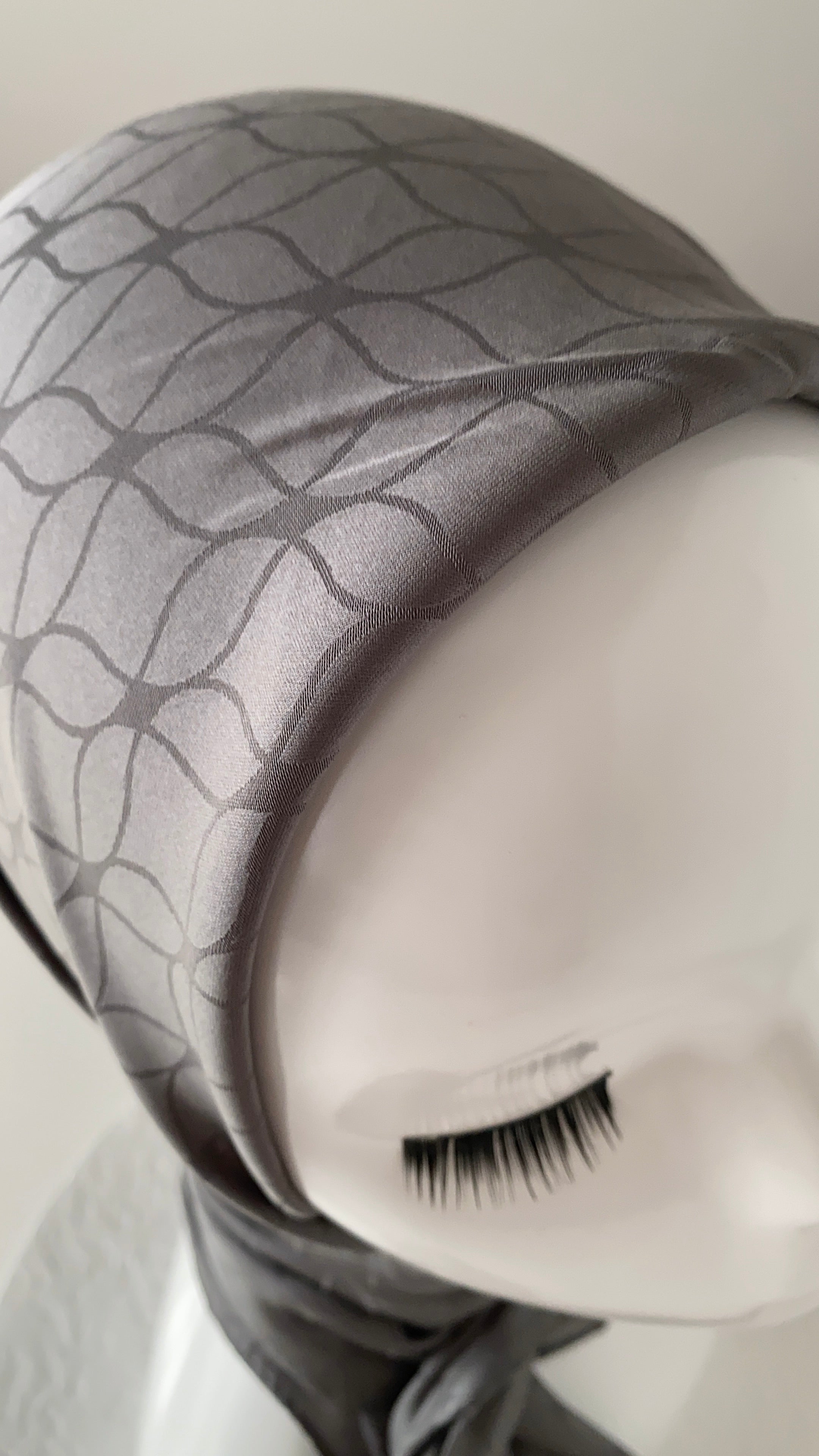 London Jakarli Silk Cotton Charcoal Gray لندن جاكارلي حرير قطن رمادي فحمي