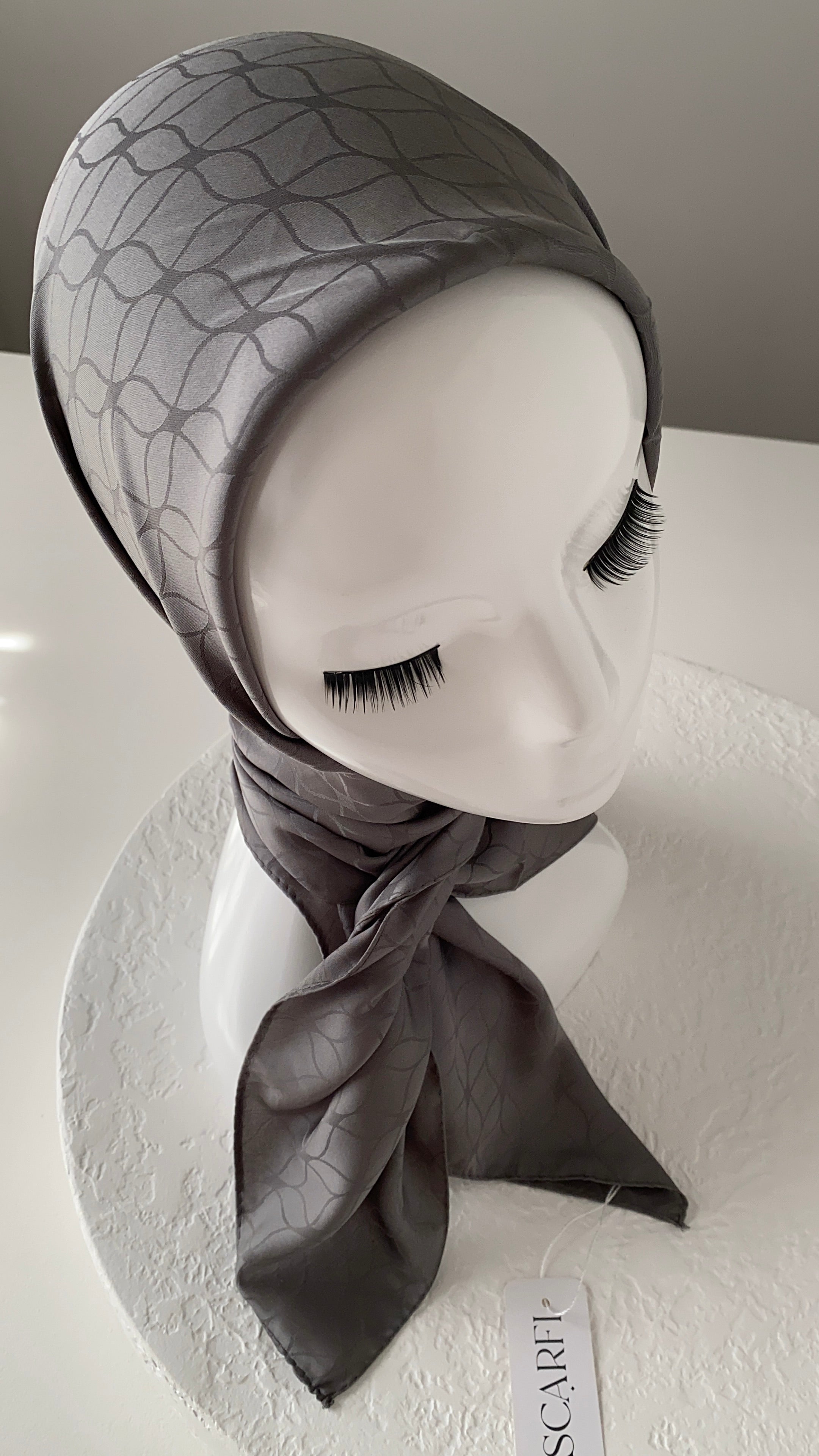 London Jakarli Silk Cotton Charcoal Gray لندن جاكارلي حرير قطن رمادي فحمي