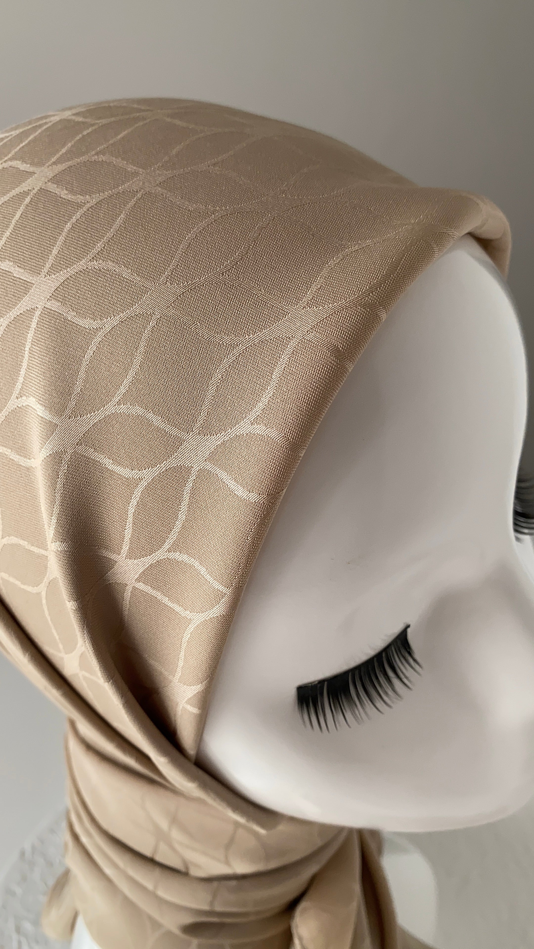 London Jakarli Silk Cotton Light Mocha لندن جاكارلي حرير قطن موكا