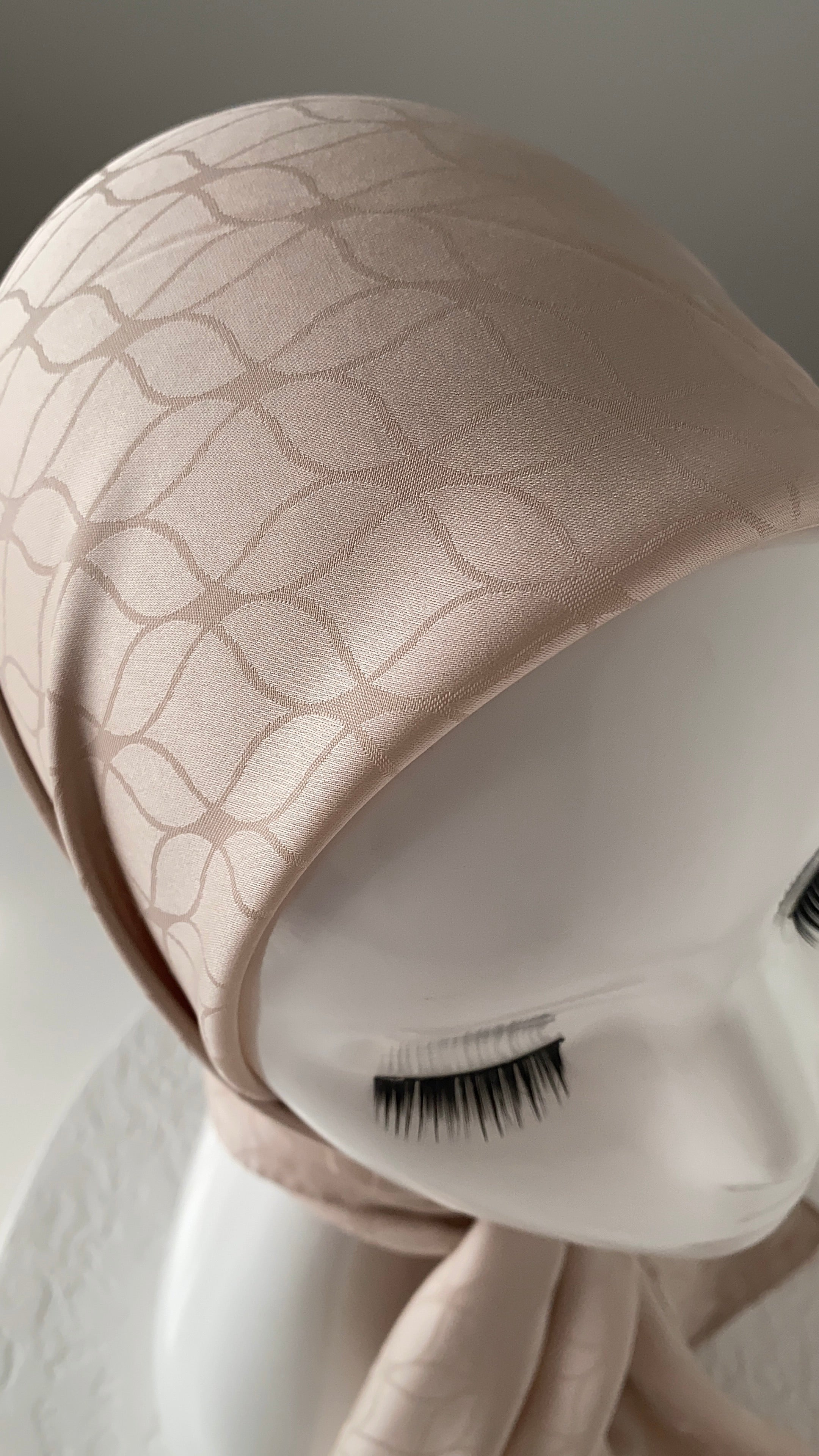 London Jakarli Silk Cotton Pink Beige لندن جاكارلي حرير قطن بيج وردي
