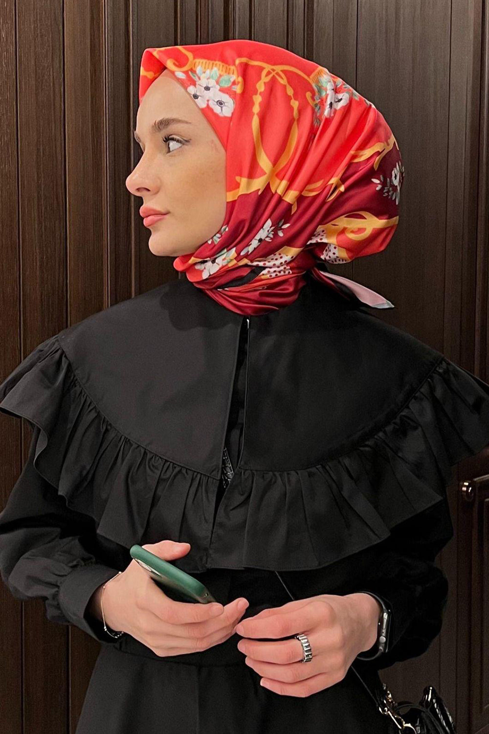 Premium Double Satin Royal Prints إيشارب دبل ساتان رويال