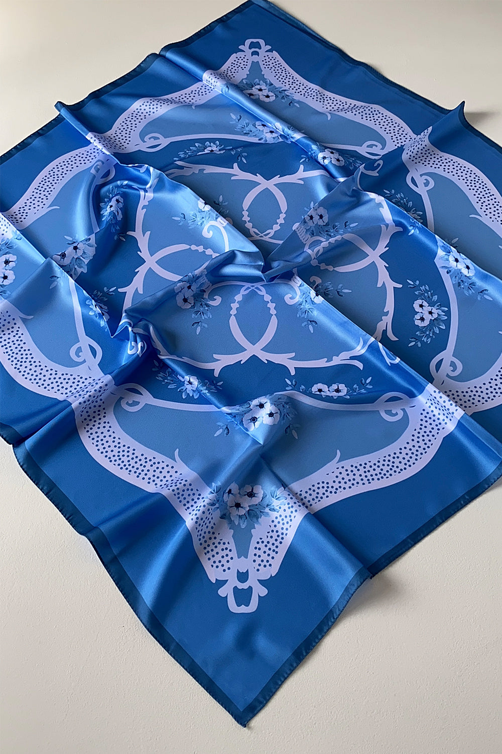 Premium Double Satin Royal Prints إيشارب دبل ساتان رويال