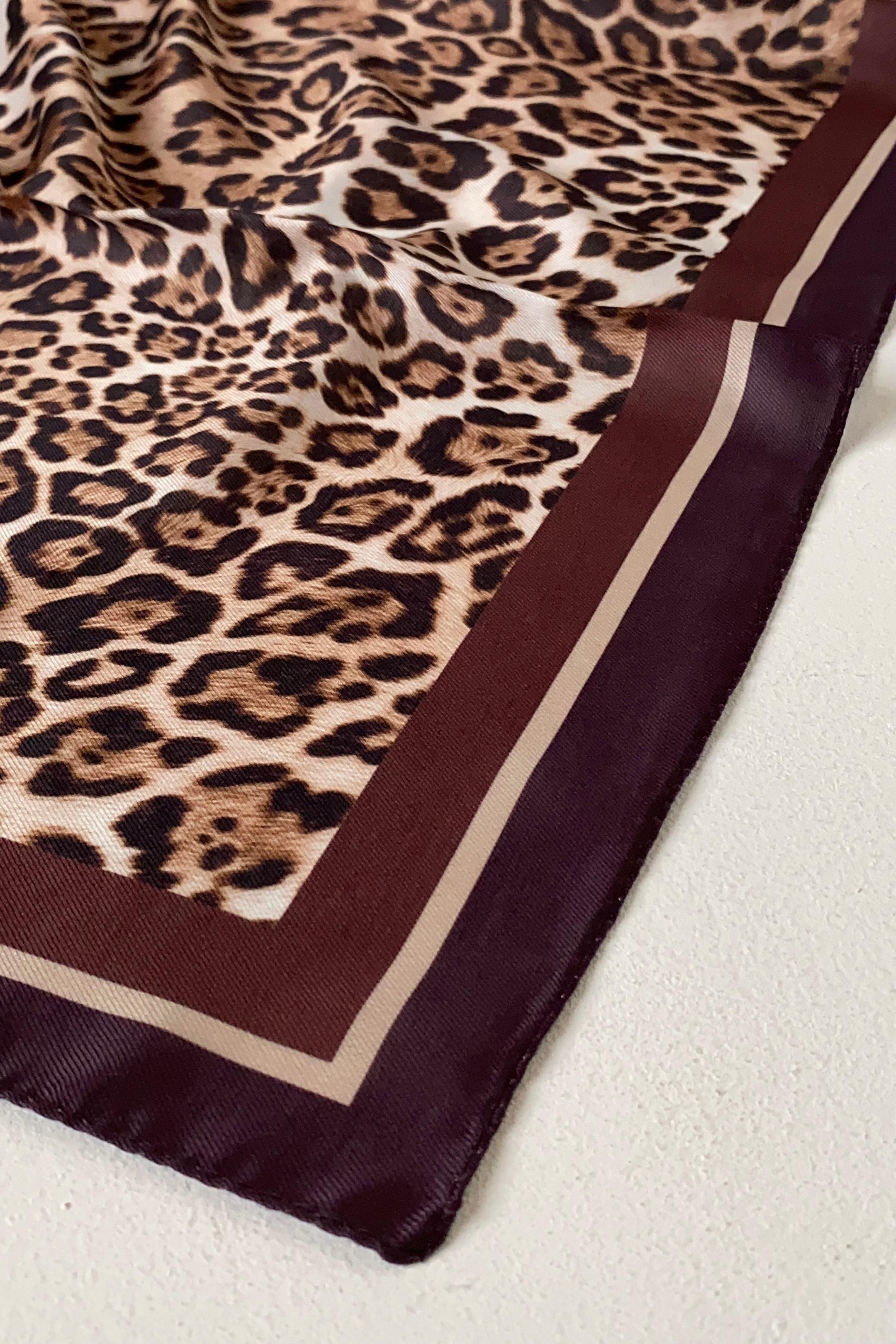 Rayon Leopard إيشارب رايون ناعم نقشة النمر الكلاسيكية