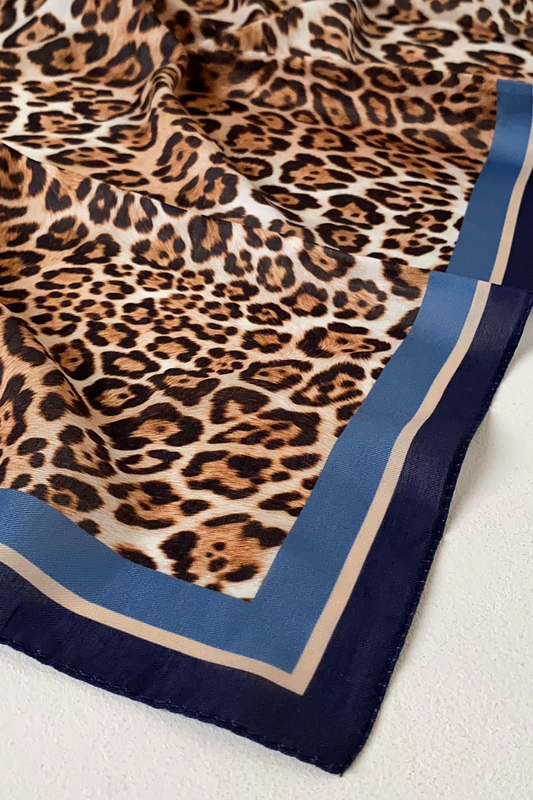 Rayon Leopard إيشارب رايون ناعم نقشة النمر الكلاسيكية