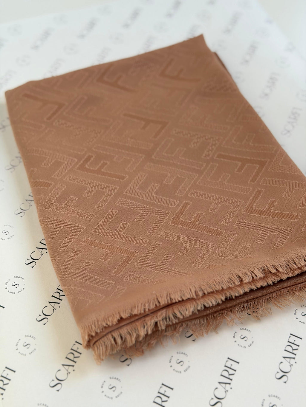 Modal Fendi