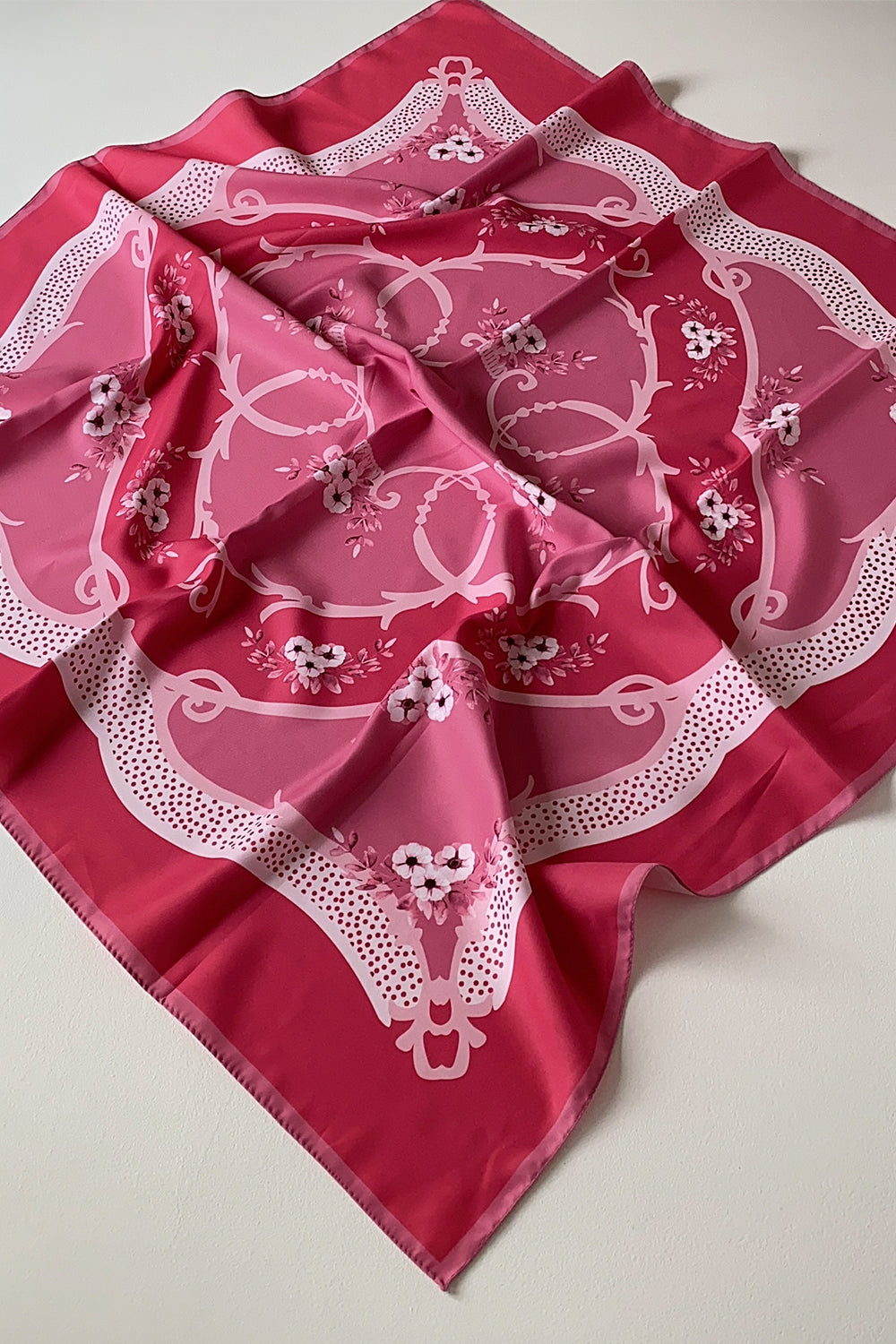 Premium Double Satin Royal Prints إيشارب دبل ساتان رويال