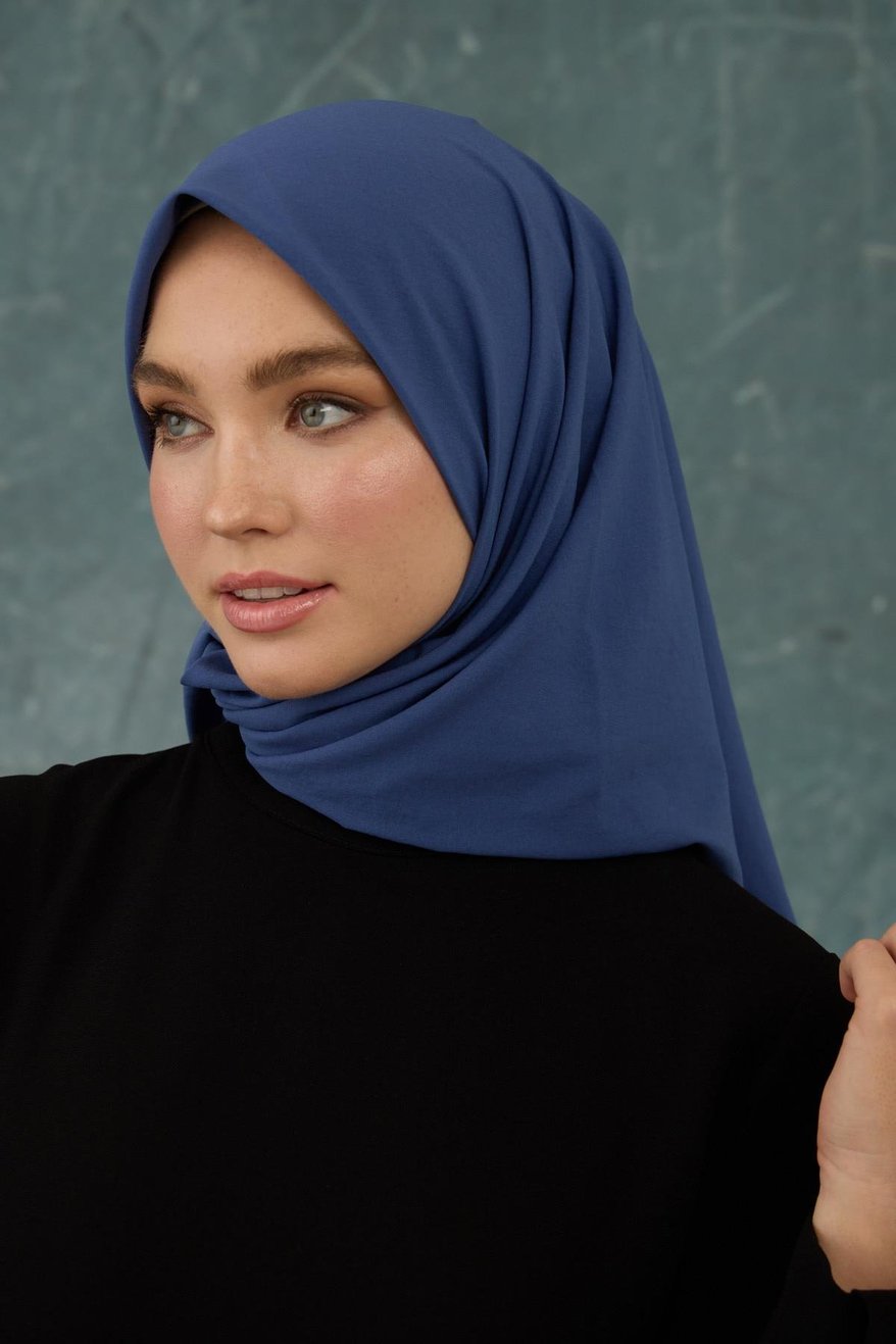 Eşarp Crepe Lycra Indigo إيشارب كريب لايكرا بلون نيلي
