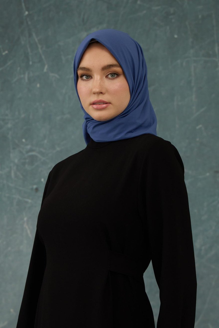 Eşarp Crepe Lycra Indigo إيشارب كريب لايكرا بلون نيلي