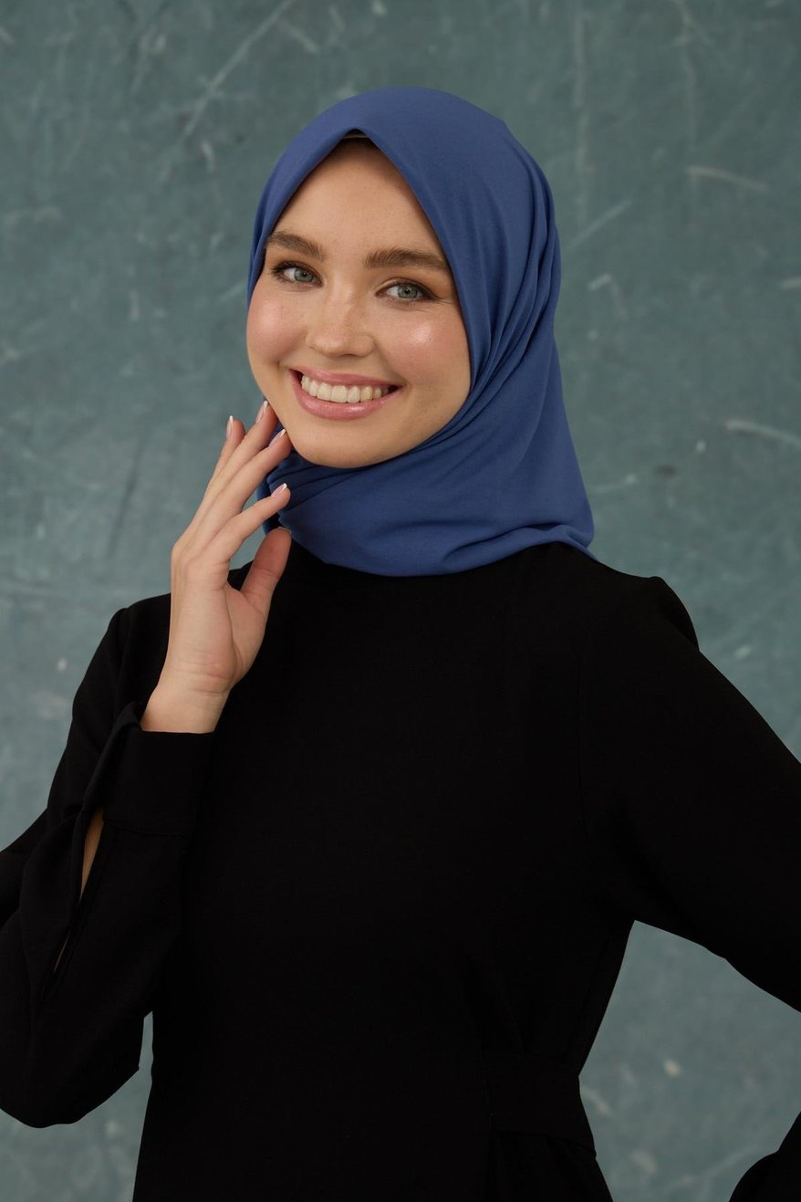 Eşarp Crepe Lycra Indigo إيشارب كريب لايكرا بلون نيلي