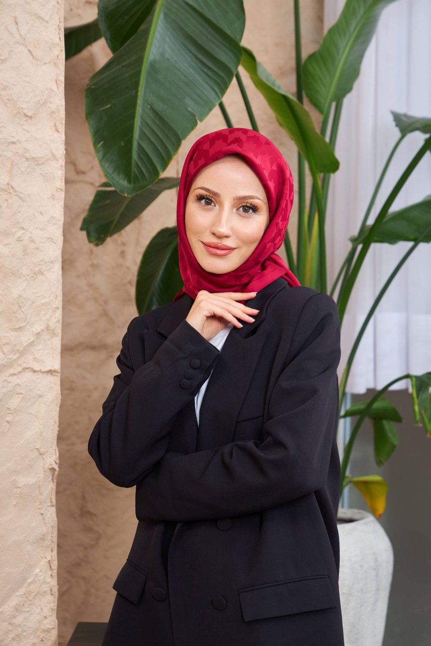 Monogram Jakarli Silk Cotton Strawberry Red مونوغرام جاكارلي حرير قطن أحمر الفراولة