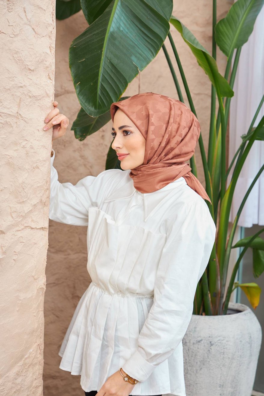 Monogram Jakarli Silk Cotton Mocha مونوغرام جاكارلي حرير قطن موكا