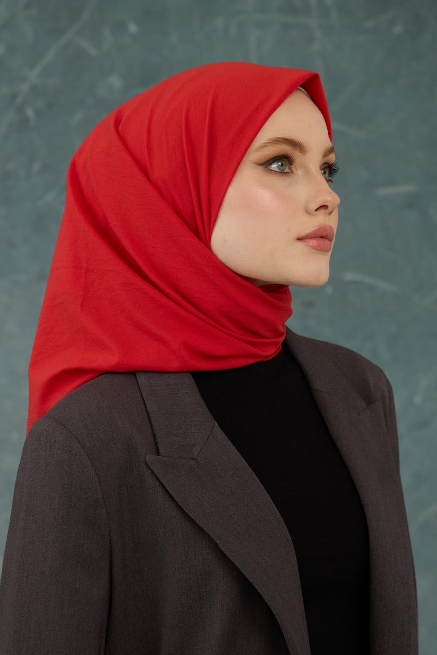 Eşarp Crepe Lycra Red إيشارب كريب لايكرا باللون الأحمر