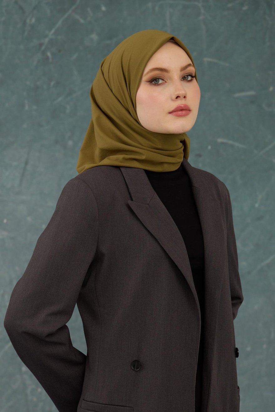 Eşarp Crepe Lycra Dark Olive Green إيشارب كريب لايكرا بلون أخضر زيتوني غامق